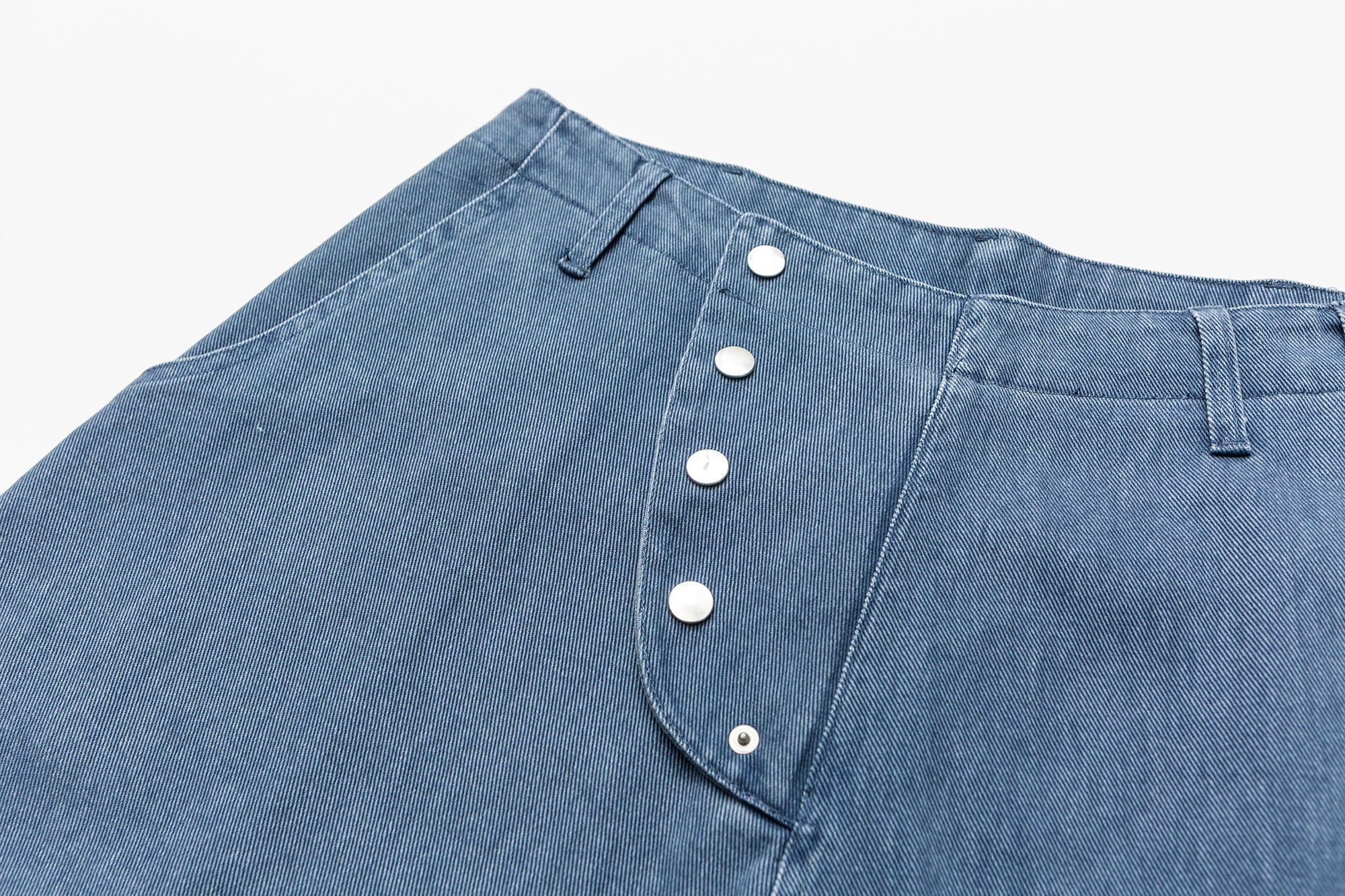ME DA IGUAL Asymmetrical Snap Wide-Leg Cargo Jeans