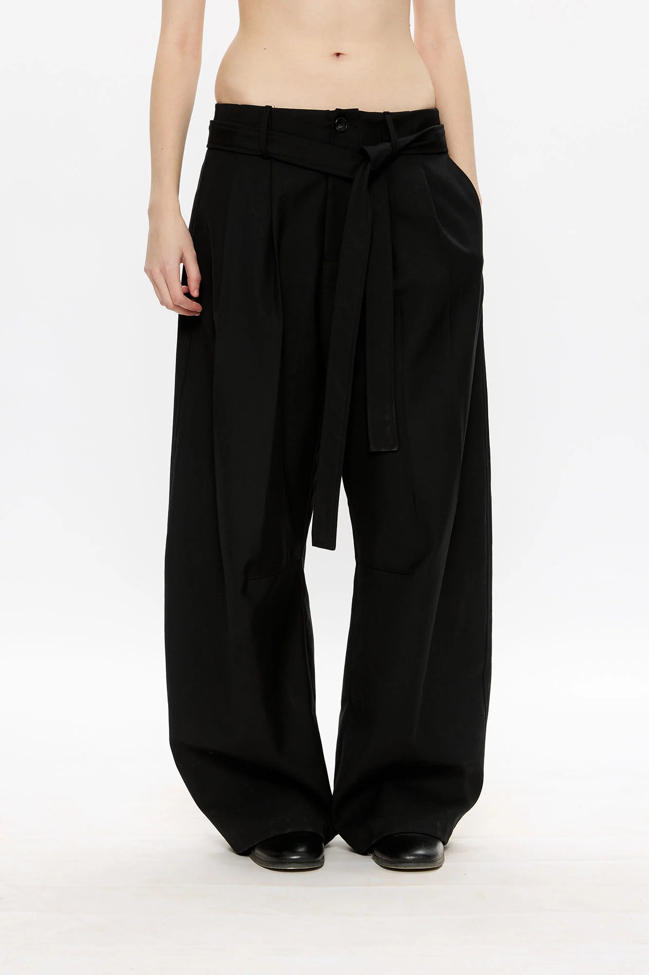 KREATE Belted Pleated Wide-Leg Trousers