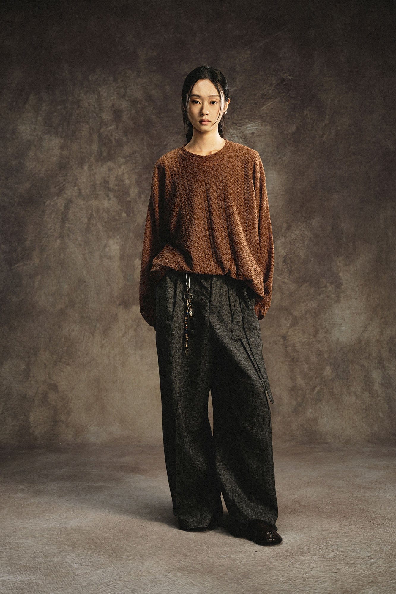 GONGHE REPUB Linen-Blend Pleated Belt Wide-Leg Trousers