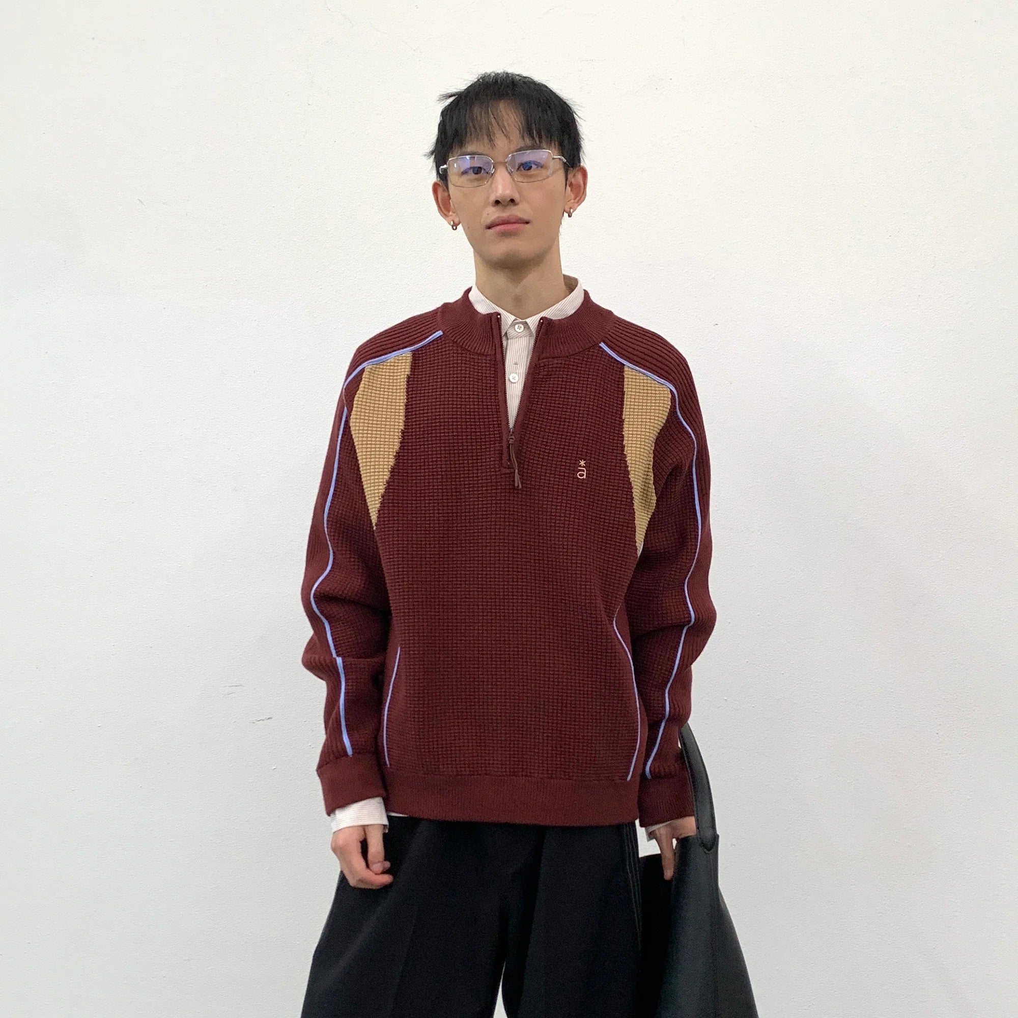 ROARINGWILD A ARCH Contrast Panel Raglan Half-Zip Sweater