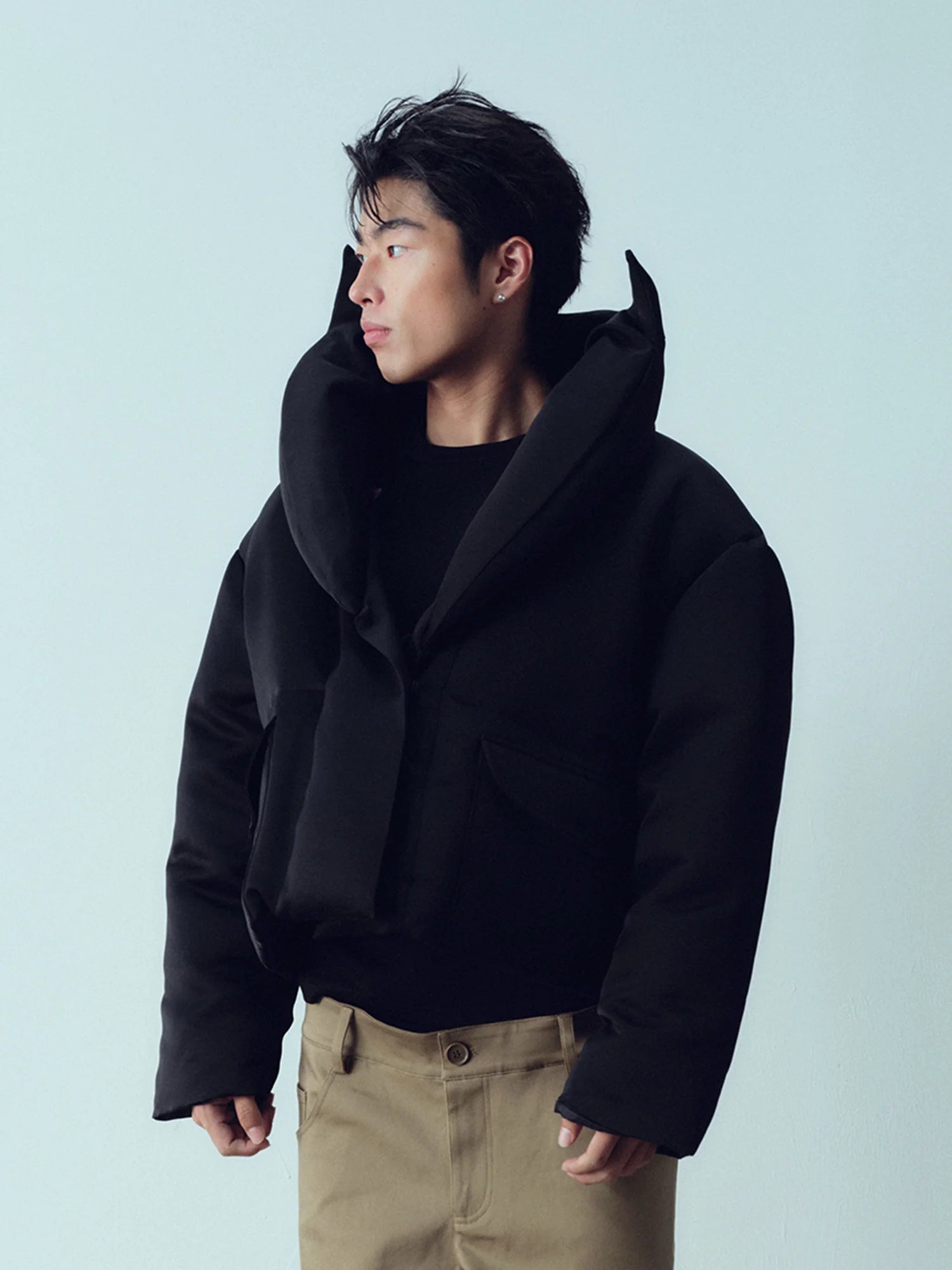 KADAKADA Devil Horn Glossy Down Cropped Puffer