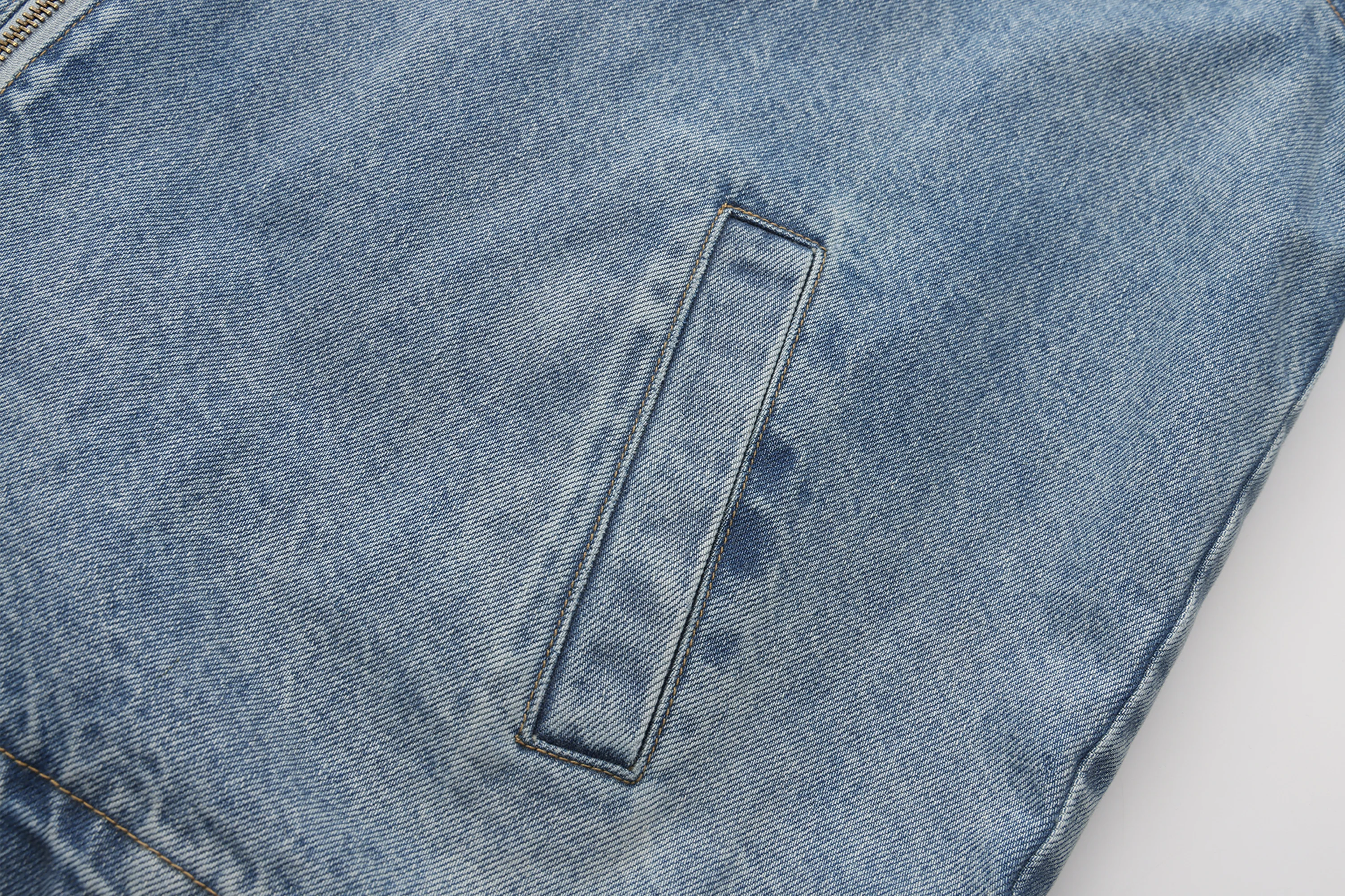 VANN VALRENCE Contrast LOGO Patch Washed Denim Jacket