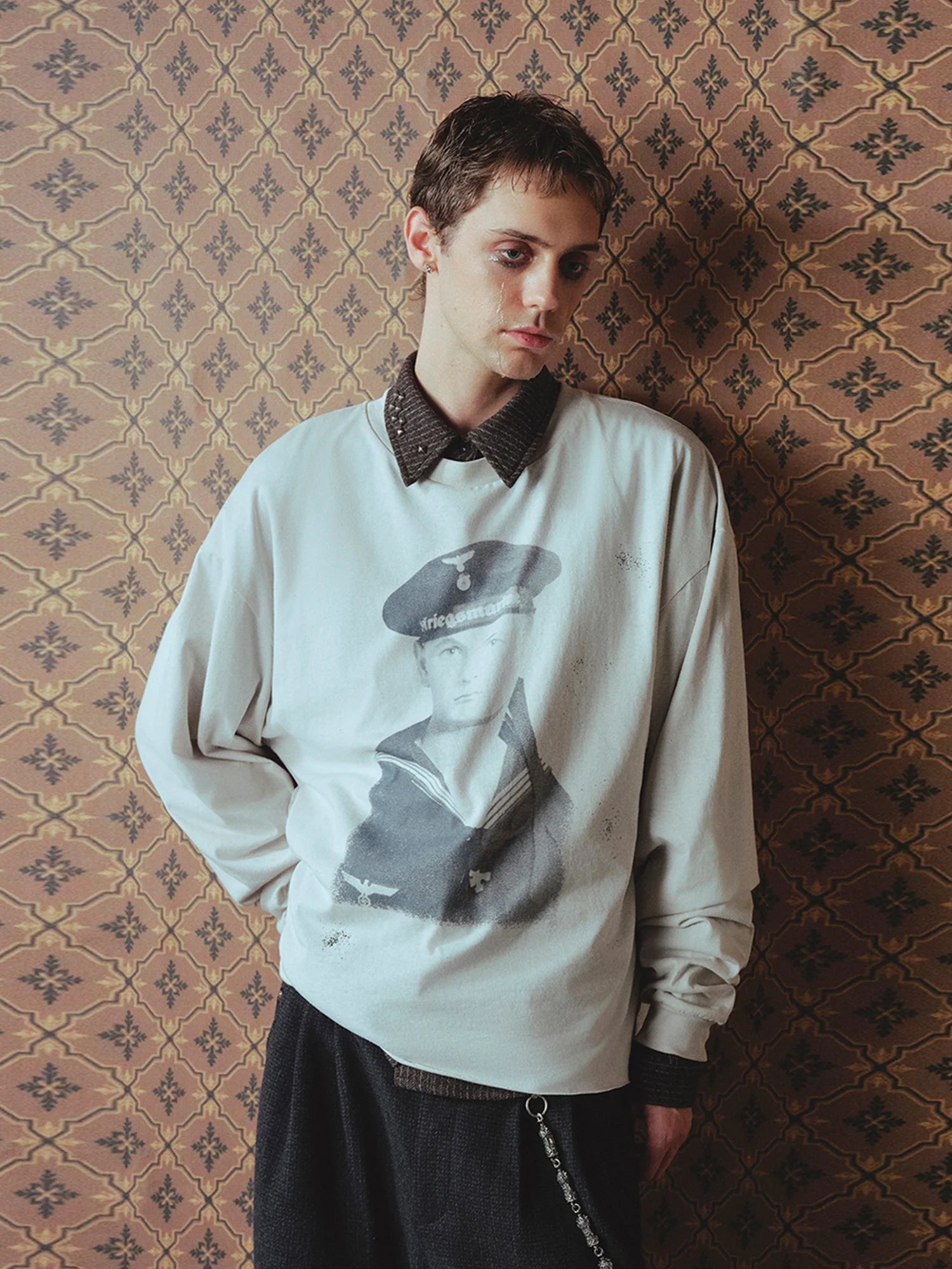 RICHILL Retro Naval Graphic Crewneck Long-Sleeve Tee