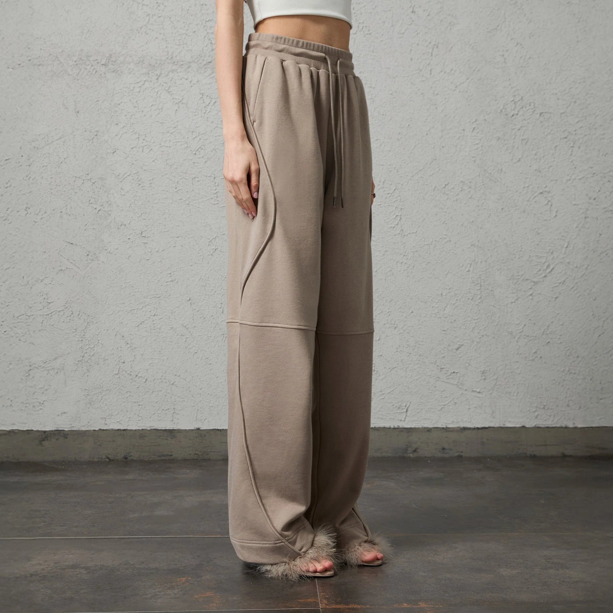 ORGANIC EMOTION Structured Panelled Oversized Sweatpants