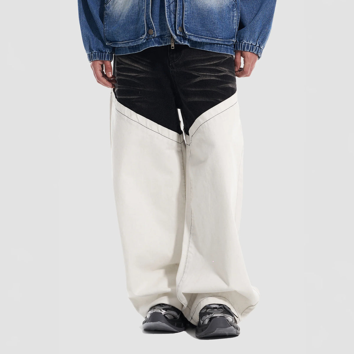 VANN VALRENCE Washed Contrast Panel Oversized Jeans