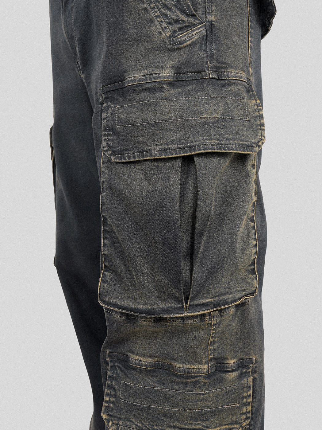 UNDERWATER Multi Pockets Gradient Jeans