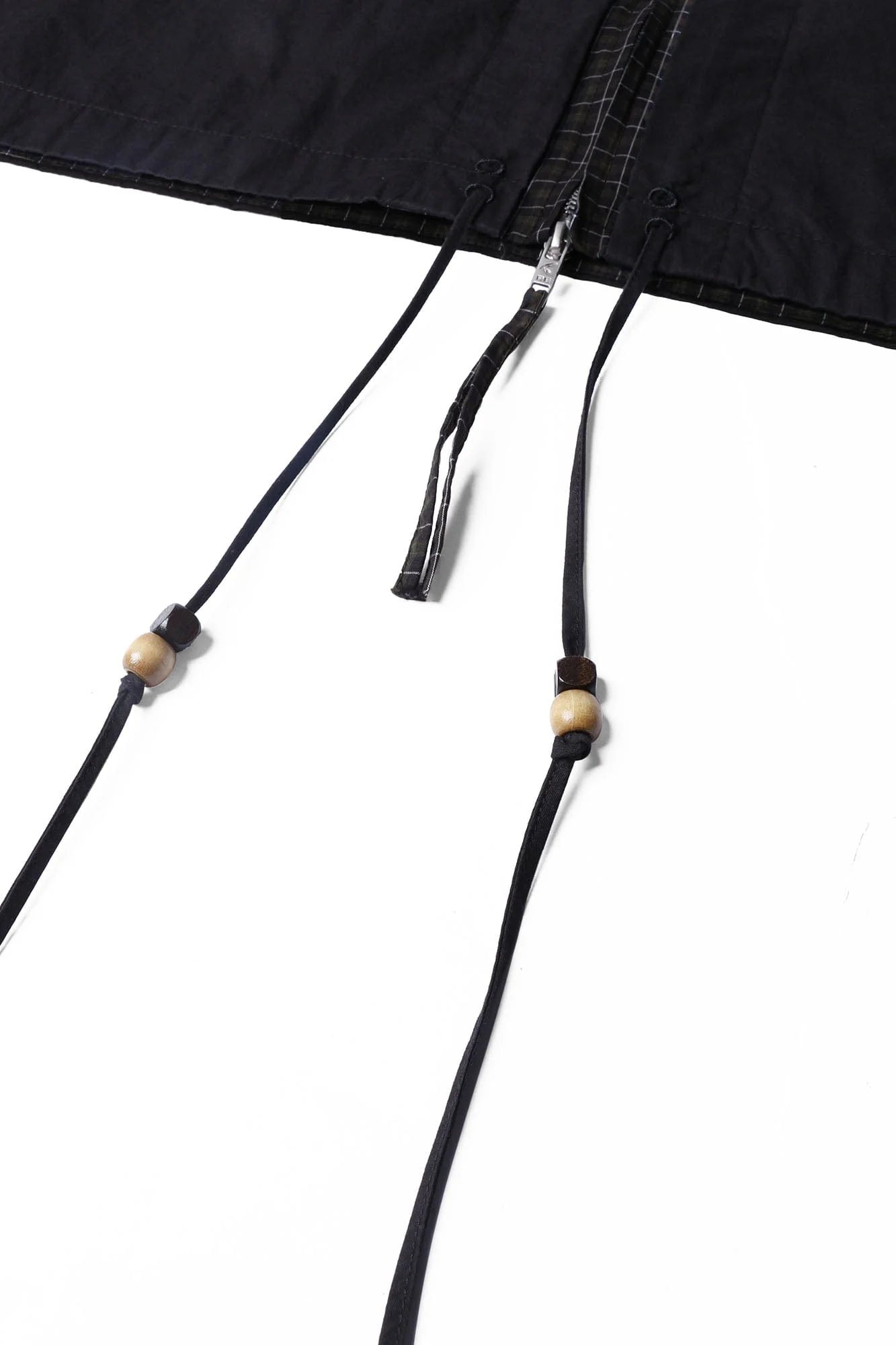 RELABEL Detachable Hood Beaded Ruched Shirt Black