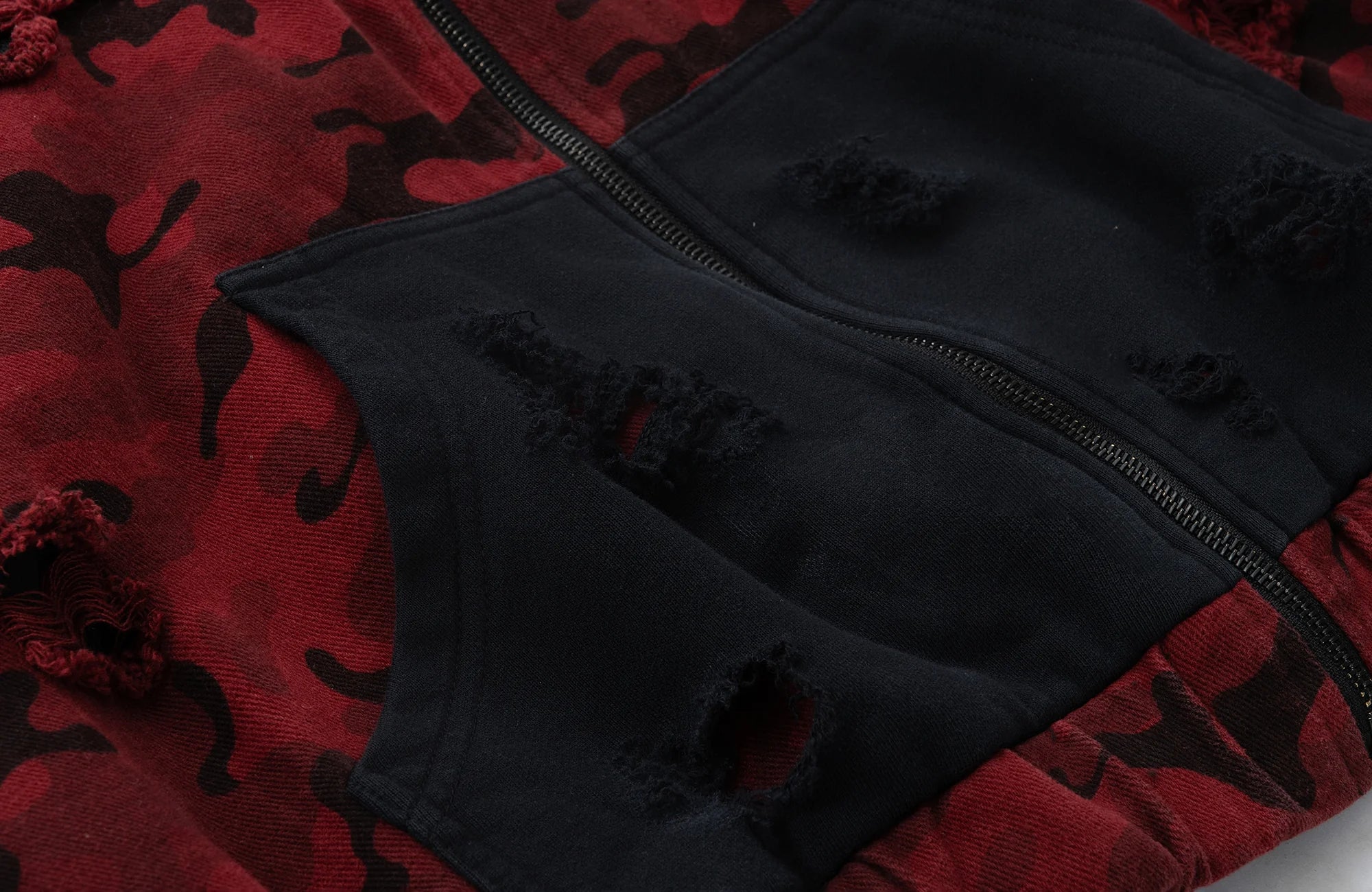 MOGONGSHE Camo Frayed LOGO Patch Hooded Jacket