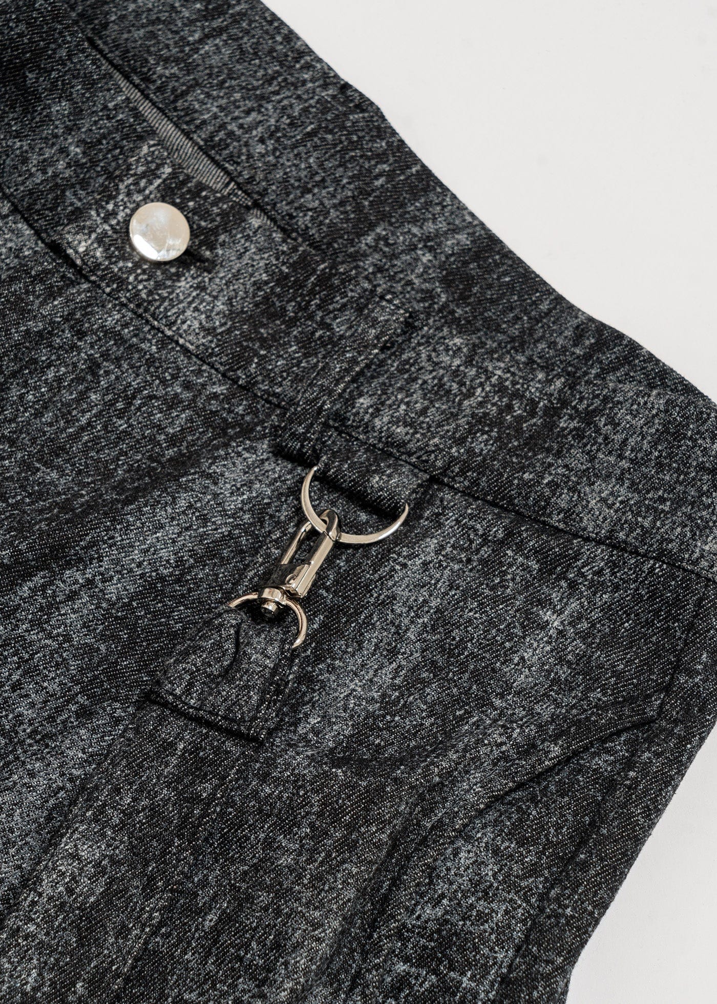 KADAKADA Detachable Ribbon Washed Oversize Flare Jeans