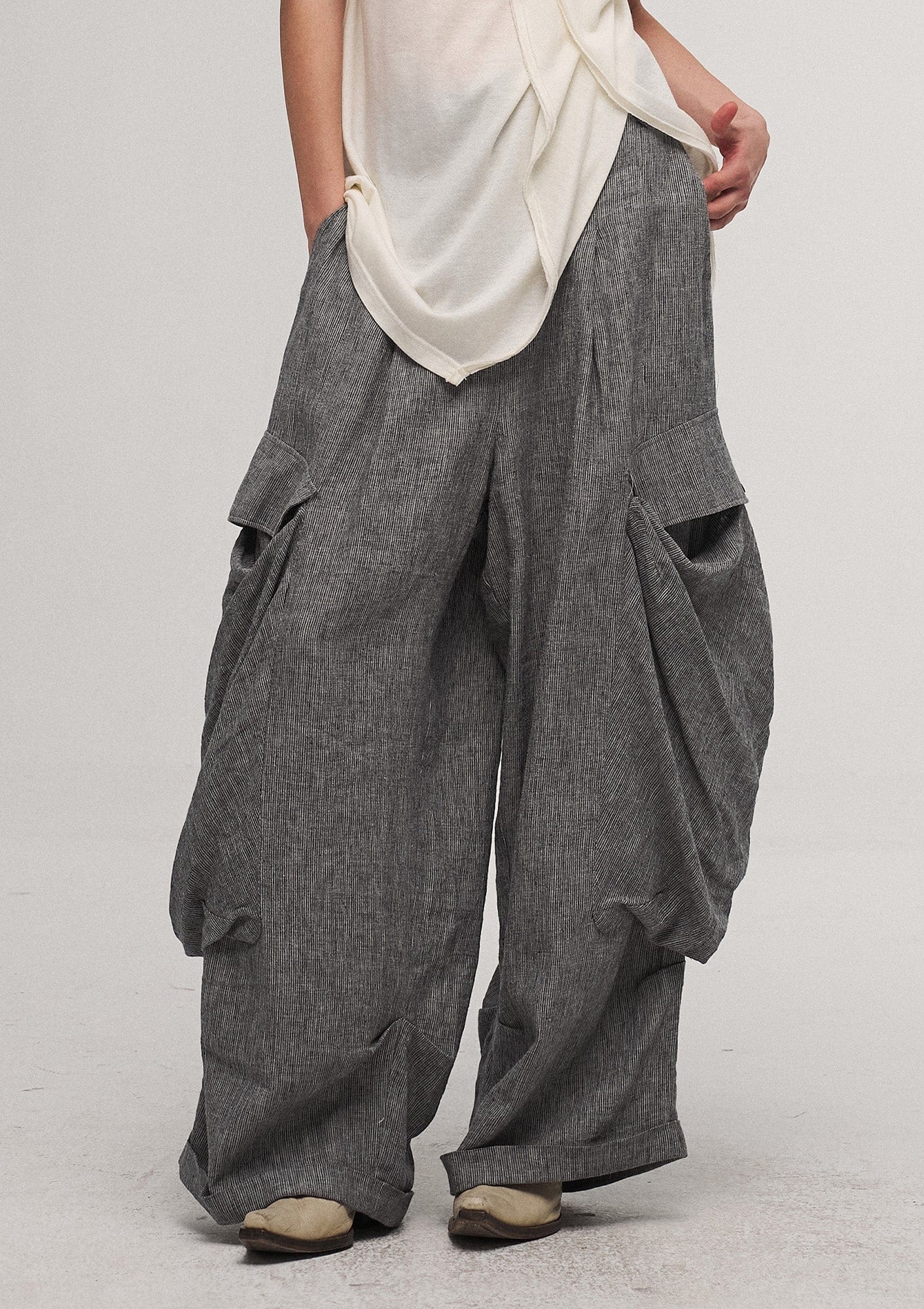 ILNya Nieternite Nifutur Big Pockets Cotton-Linen Wide-Leg Pants
