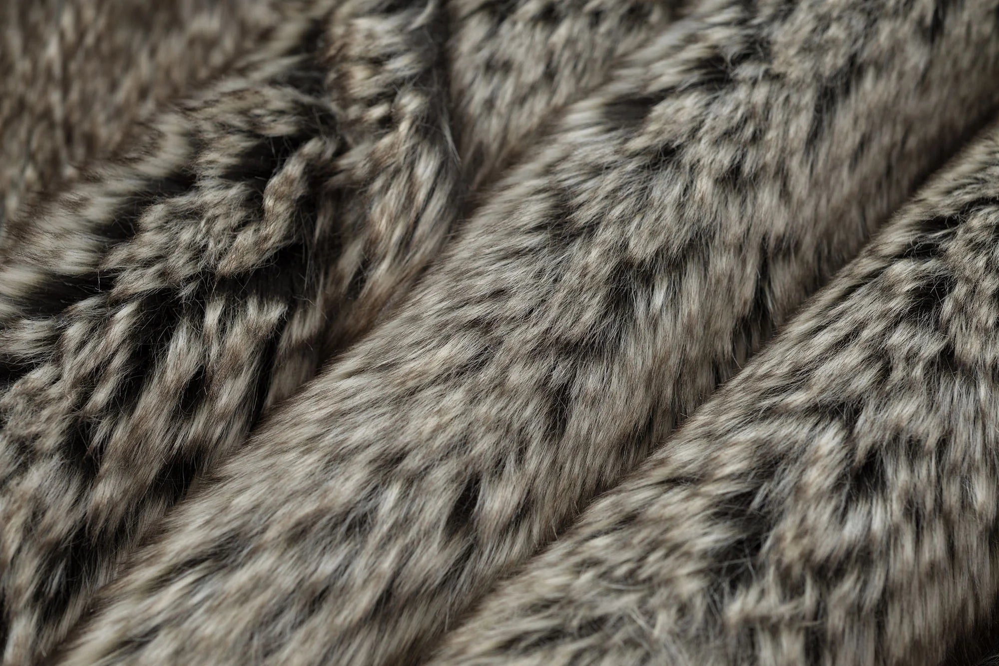 TUIMU Reversible Faux Fur Cropped Jacket