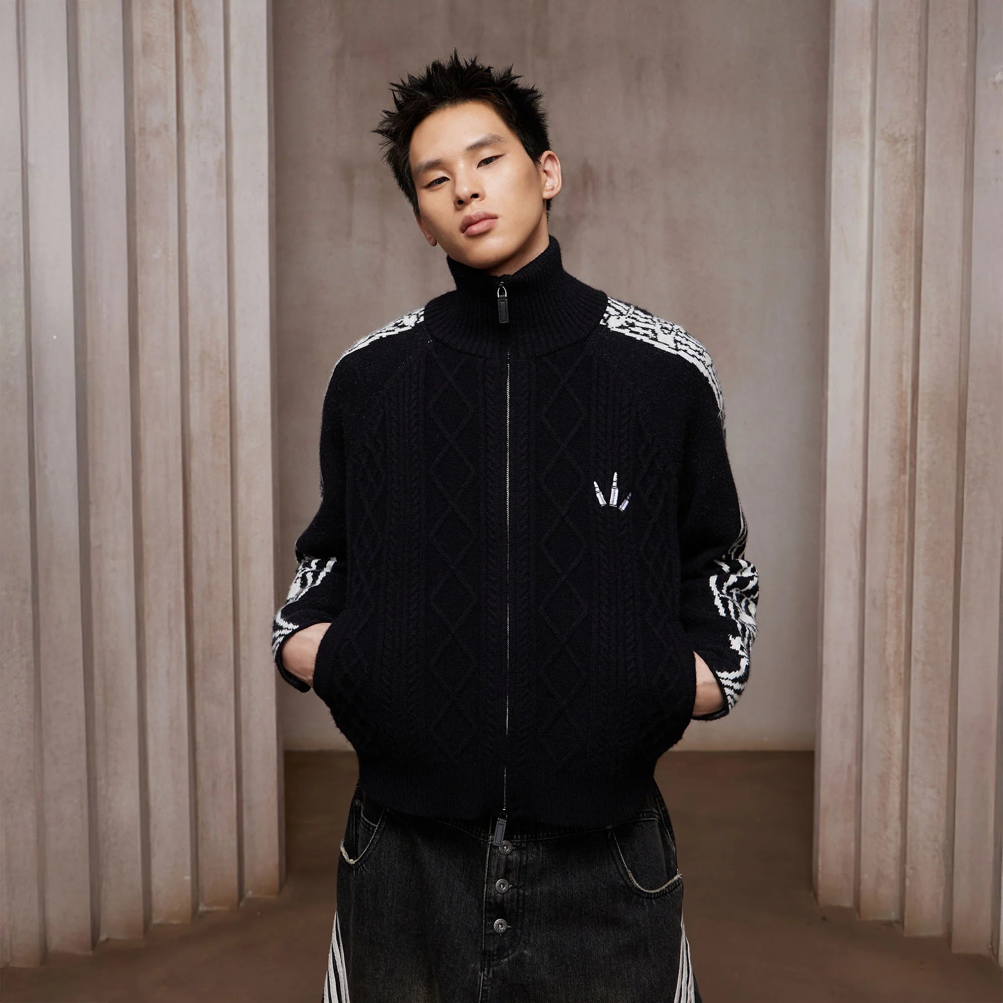 DND4DES Cable-Knit Music Stripes Zip Cardigan