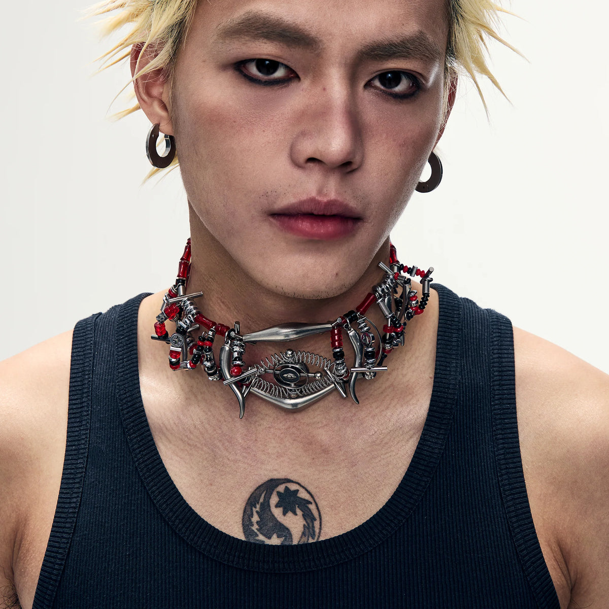 NUNKNOTX Red-Eye Mechanism Choker