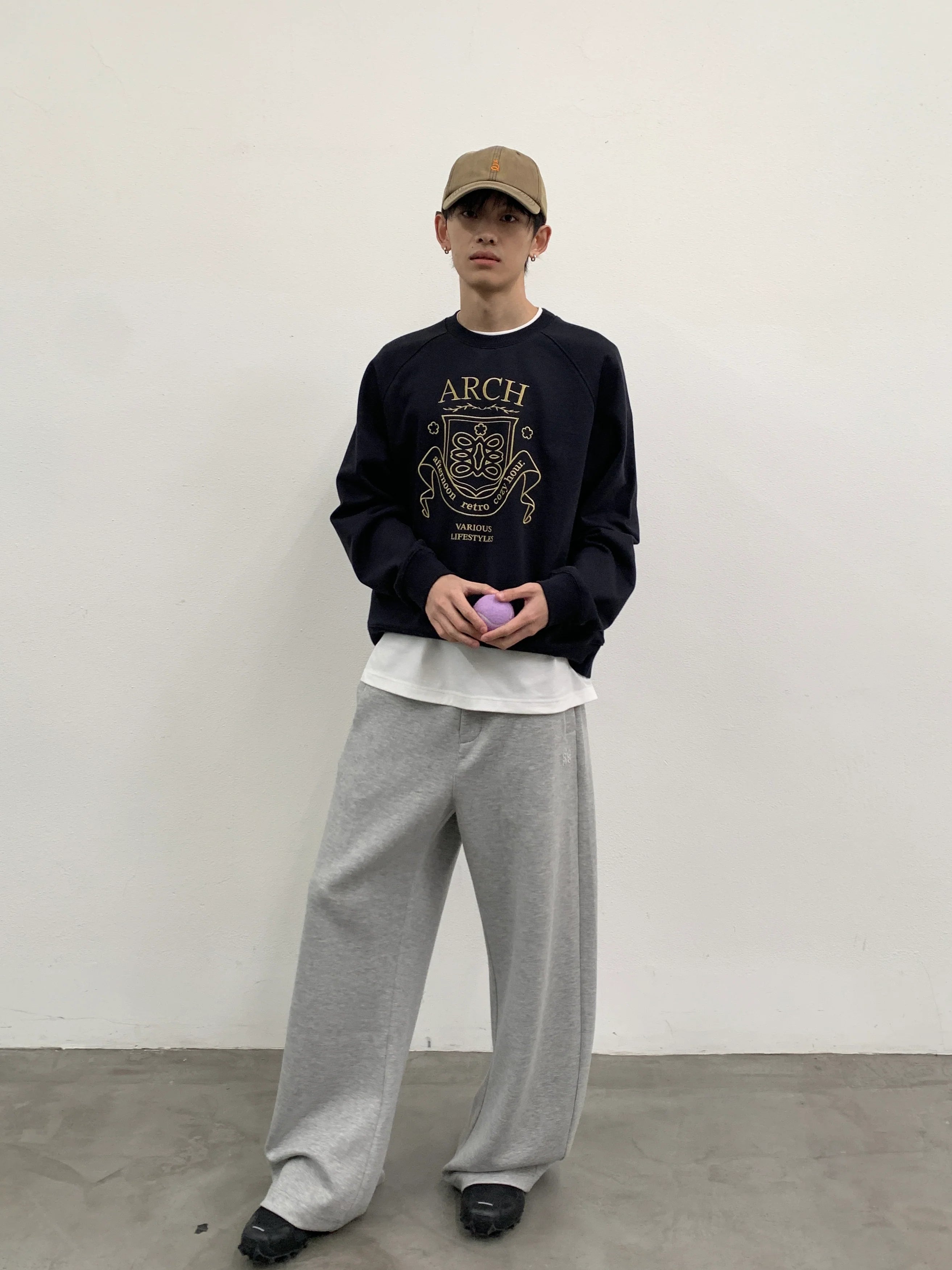 ROARINGWILD A ARCH Collegiate Loopback Raglan Sweatshirt