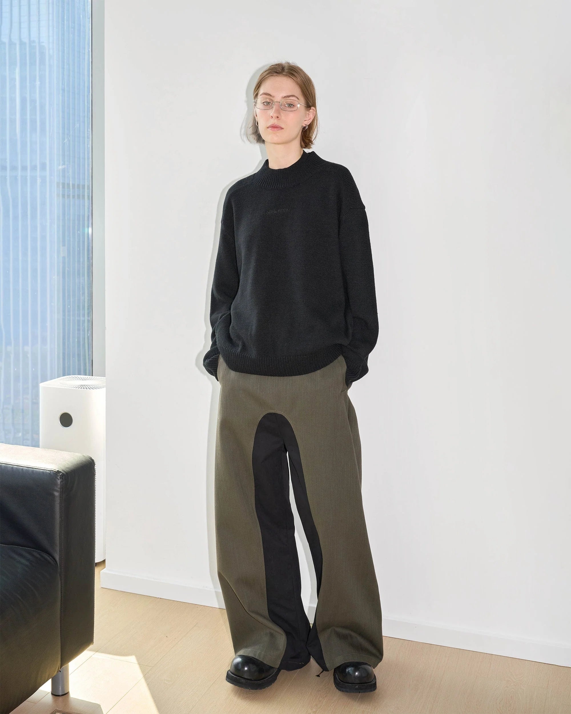 LABELROOM Paneled Color Blocked Zipper Pants