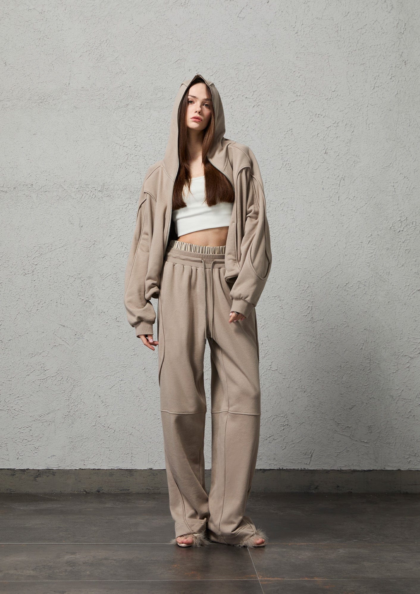 ORGANIC EMOTION Structured Panelled Oversized Sweatpants