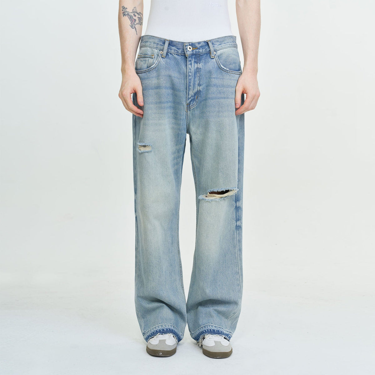 LEONSENSE Washed Ripped Frayed Straight-Leg Jeans