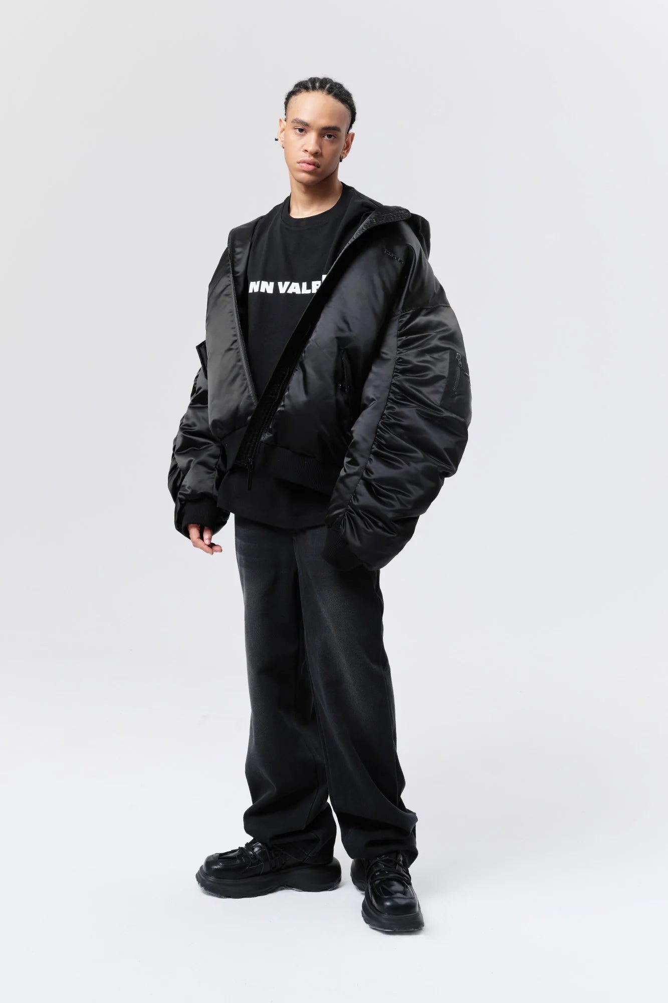 VANN VALRENCE Ruched Sleeve Oversized Hooded Down Jacket
