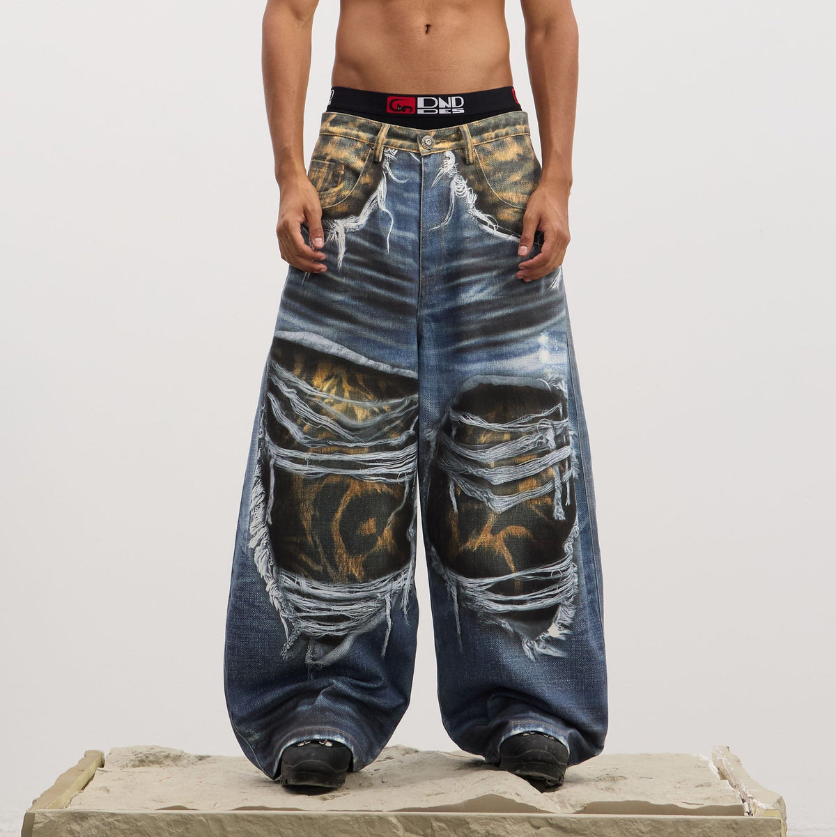 DND4DES Full-Printed Leopard Distressed Baggy Jeans