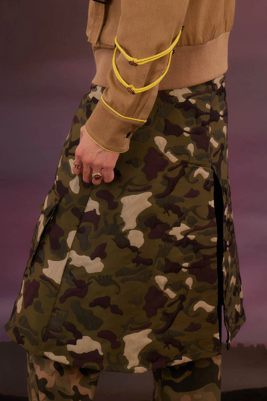 KADAKADA Dinosaur-Camo Embossed Multi-Pocket Skirt Pants