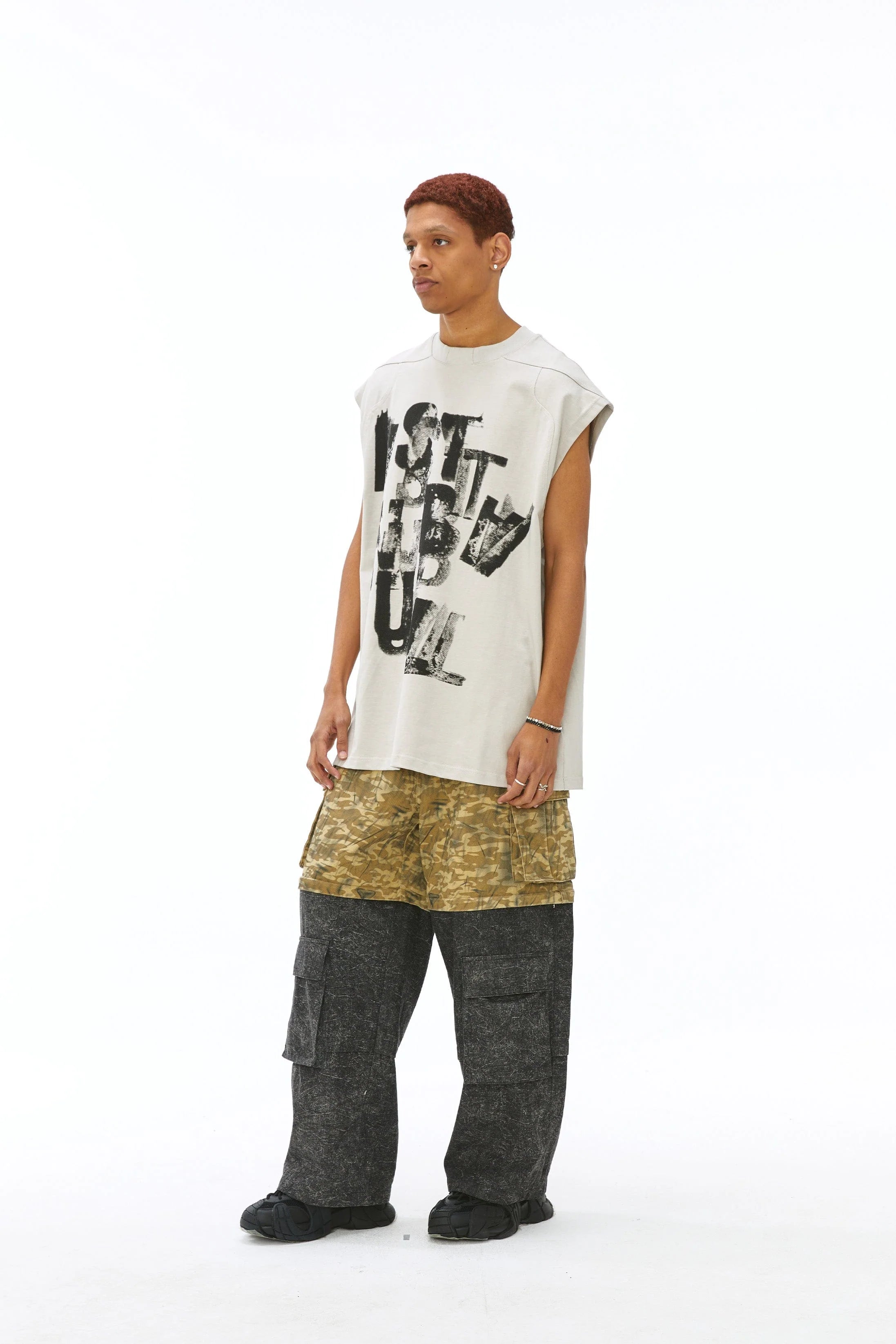 VANN VALRENCE Slogan Graphic Oversized Sleeveless Tee