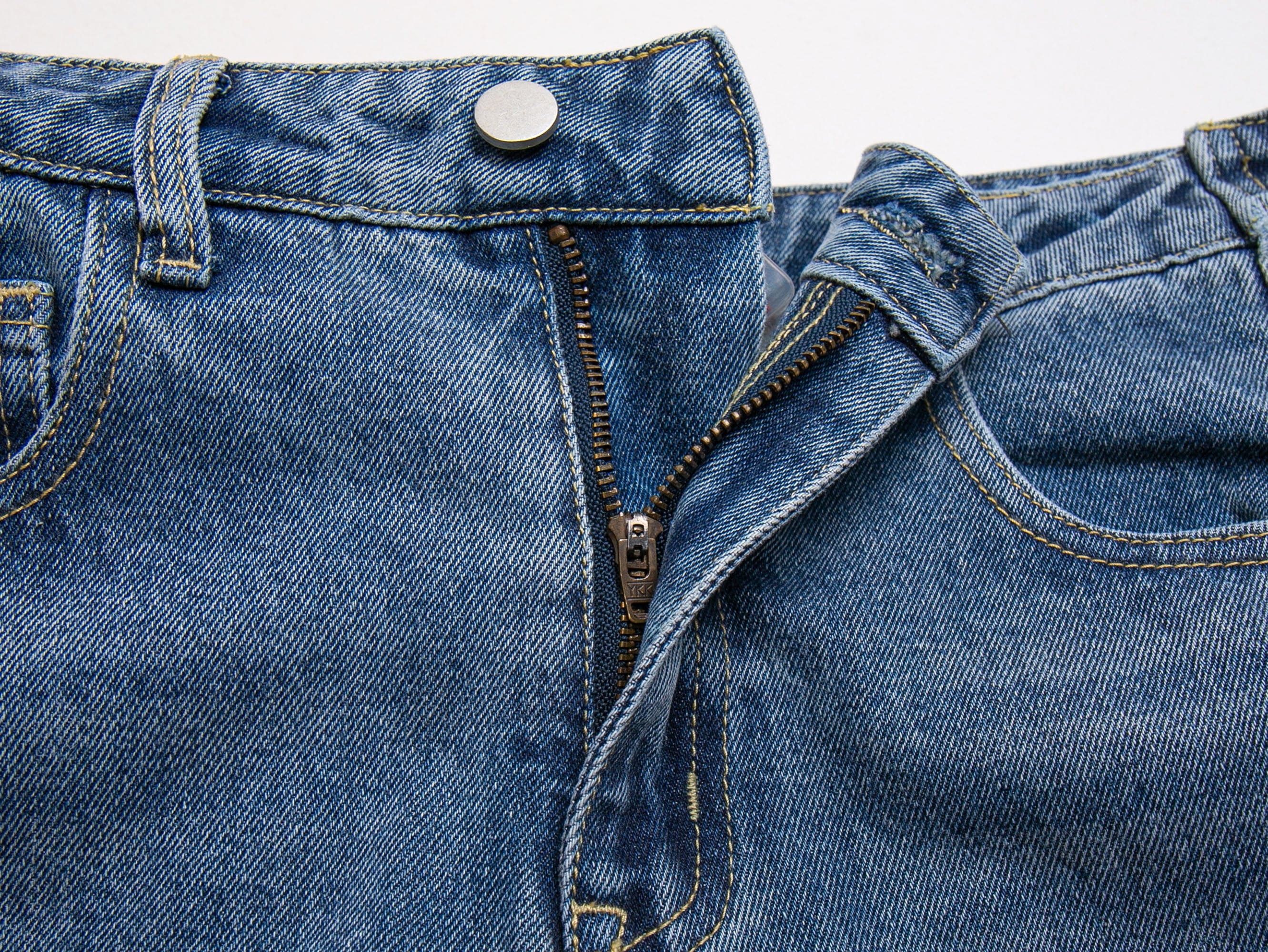 LEONSENSE Essential Oversized Curved Jeans