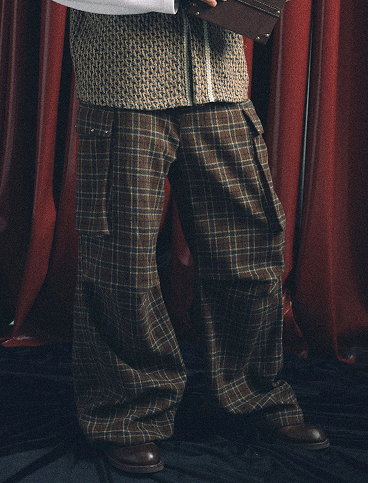 TRECLUB Plaid Pleated-Knee Wide-Leg Cargo Pants