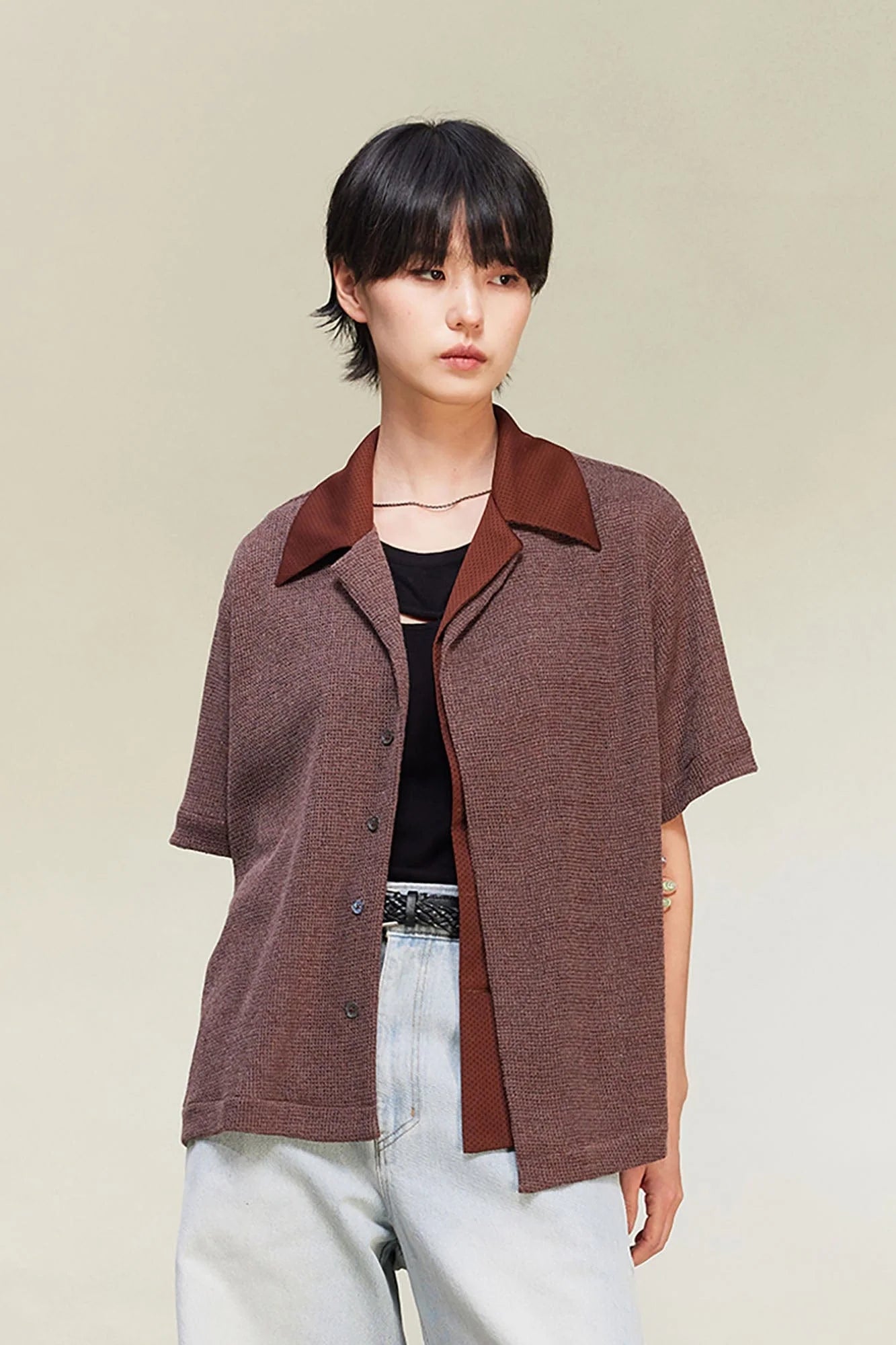 ALVNG AR ANTS Contrast Collar Knitted Texture Half Shirt
