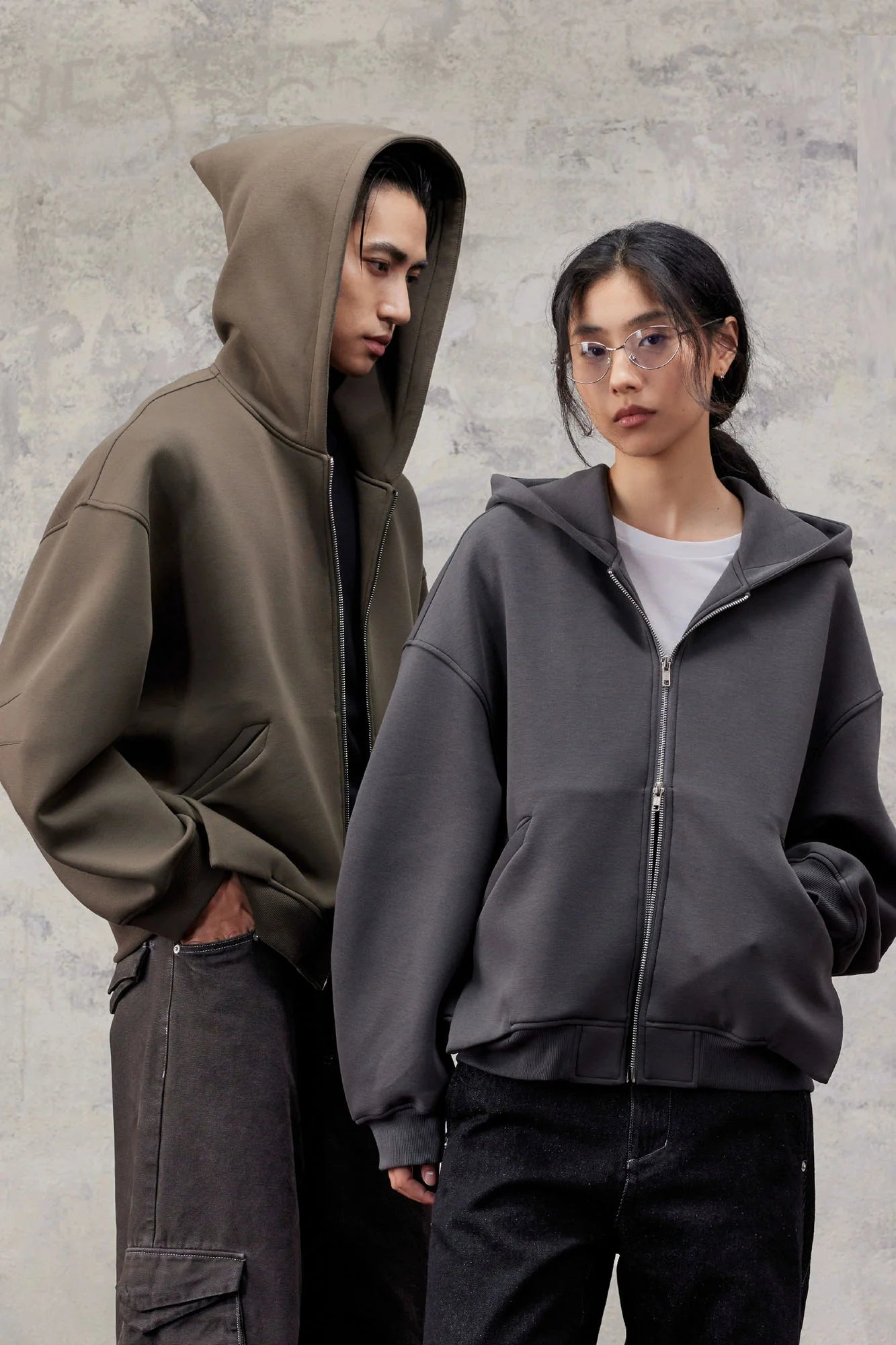 ALVNG AR ANTS Structured Curved Sleeve Pointed Hood Jacket