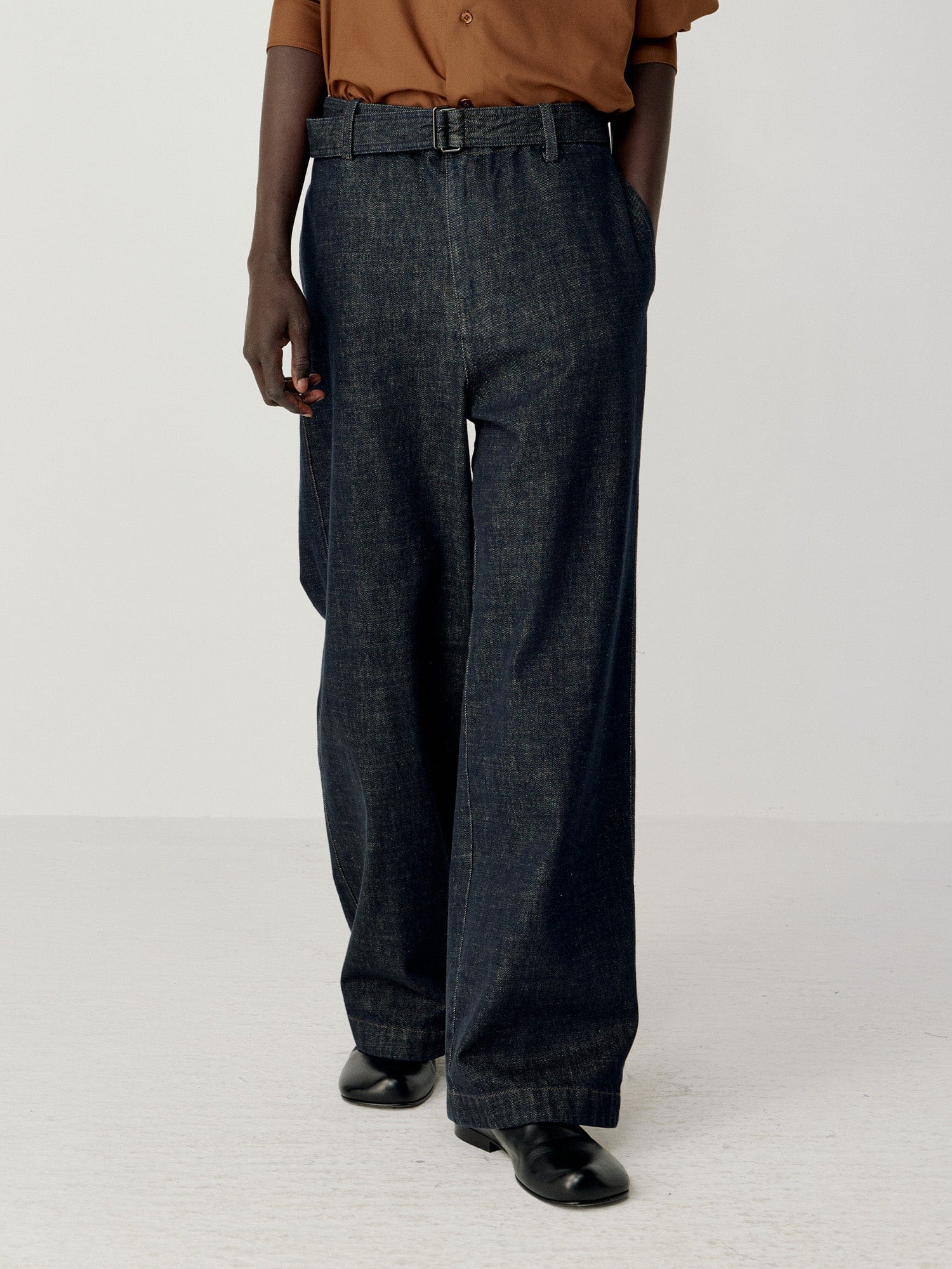 OPICLOTH Essential Washed Belted Wide-Leg Jeans