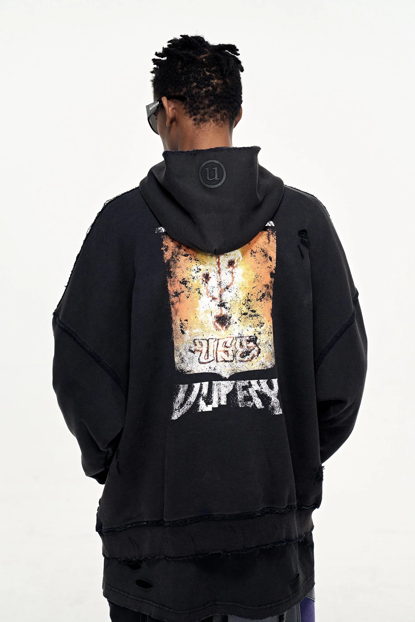 ULIPERY Distressed USB Graphic Hoodie