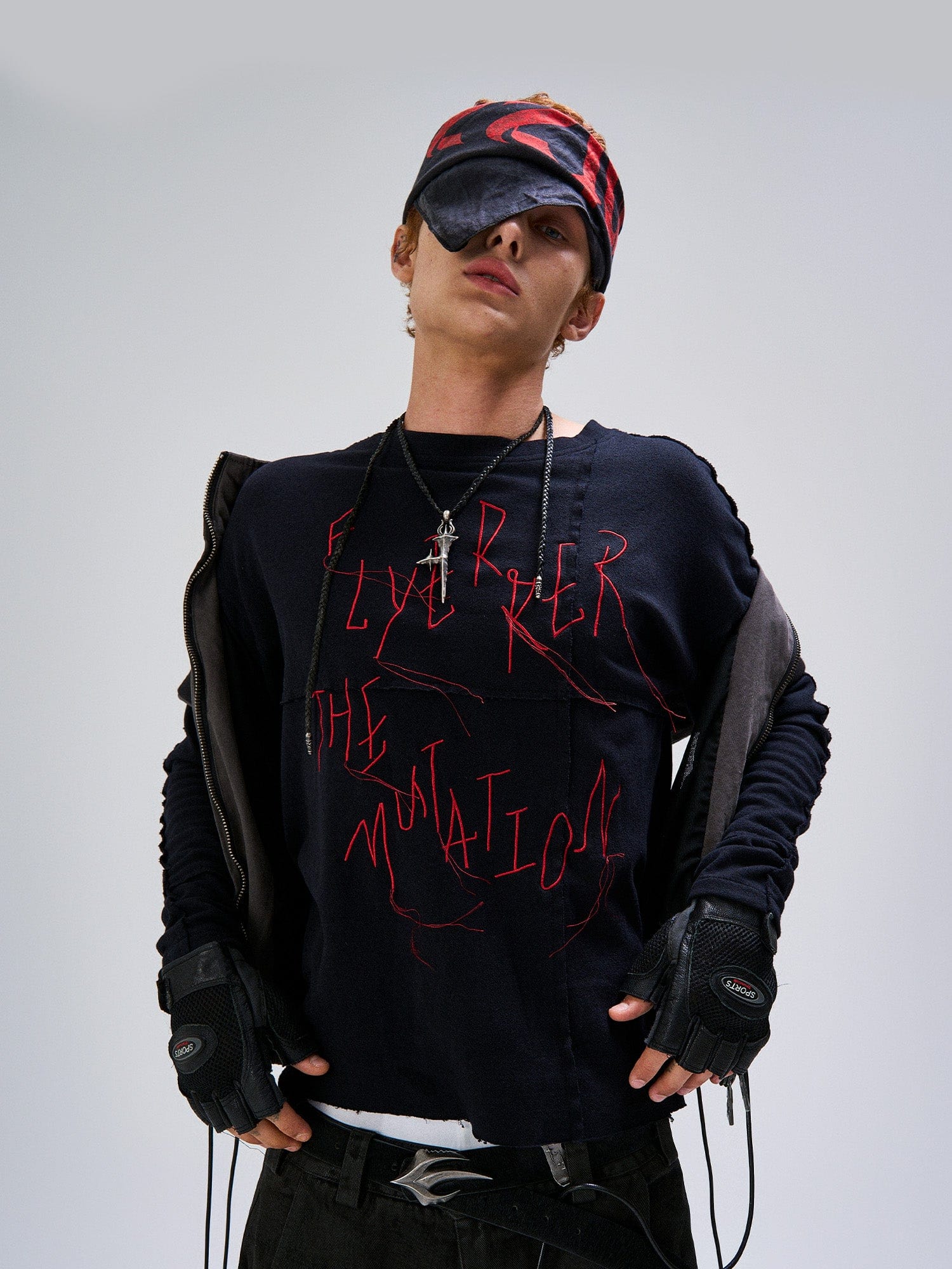 FLYERRER Cross-Panel Contrast Frayed Embroidered Long-Sleeve Tee