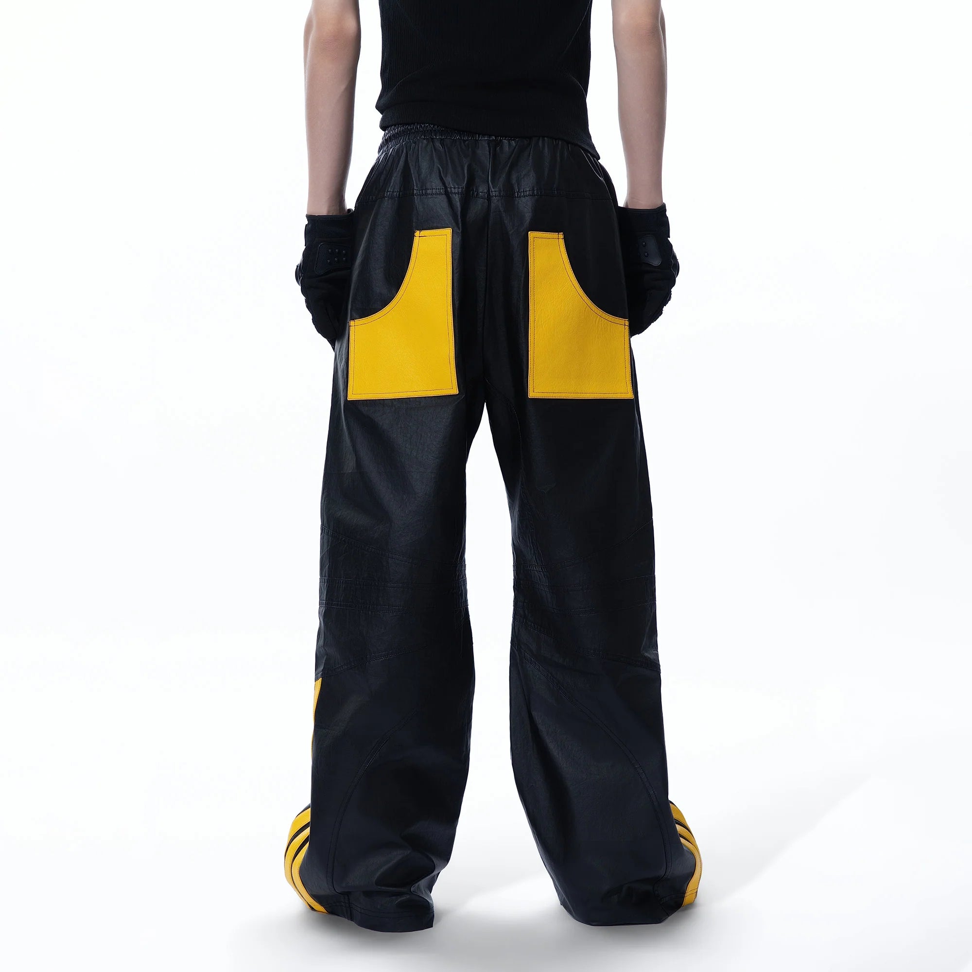 MOGONGSHE Contrast Stripe PU Wide-Leg Pants