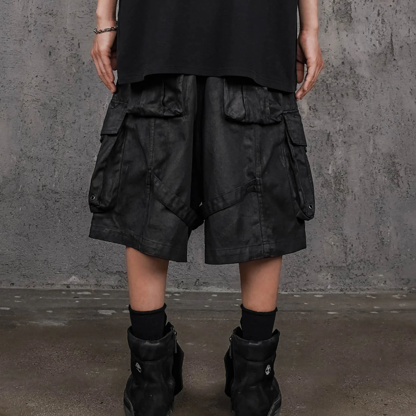 UNDERWATER Bandaged Waxed Shorts