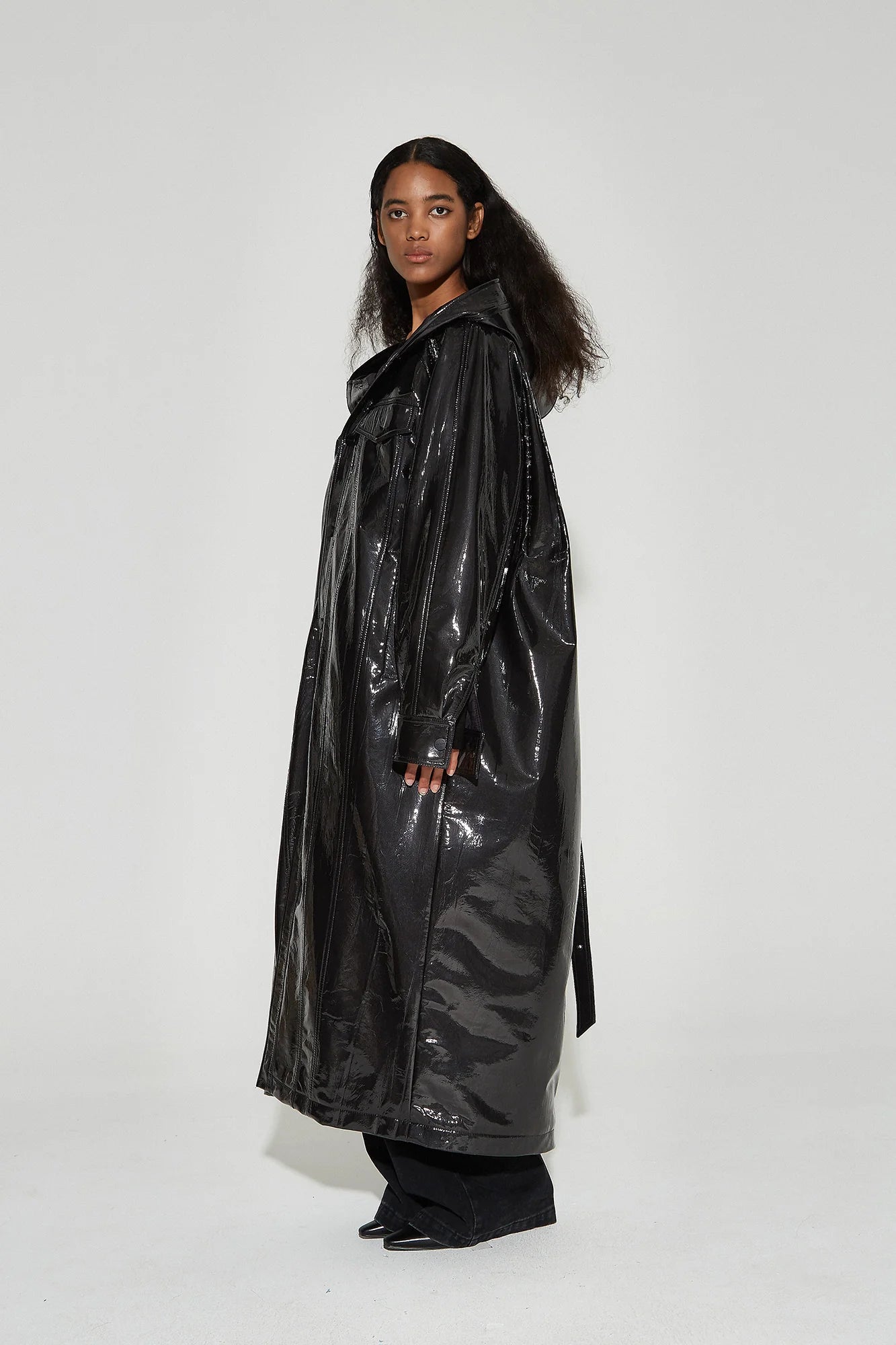 VANN VALRENCE Glossy Belted Hooded Padded Long Coat