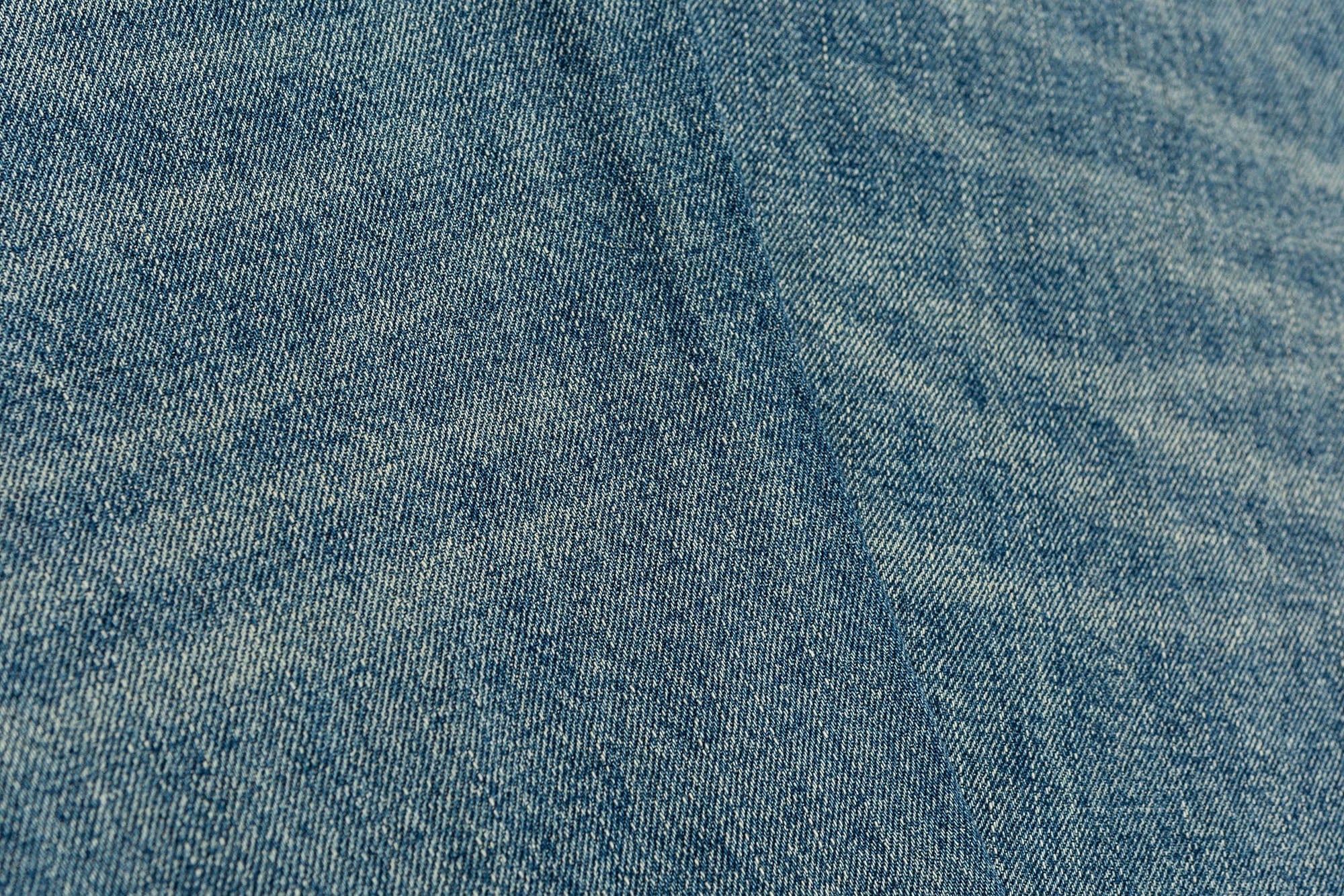 ME DA IGUAL Distressed Ripped Whisker Washed Jeans