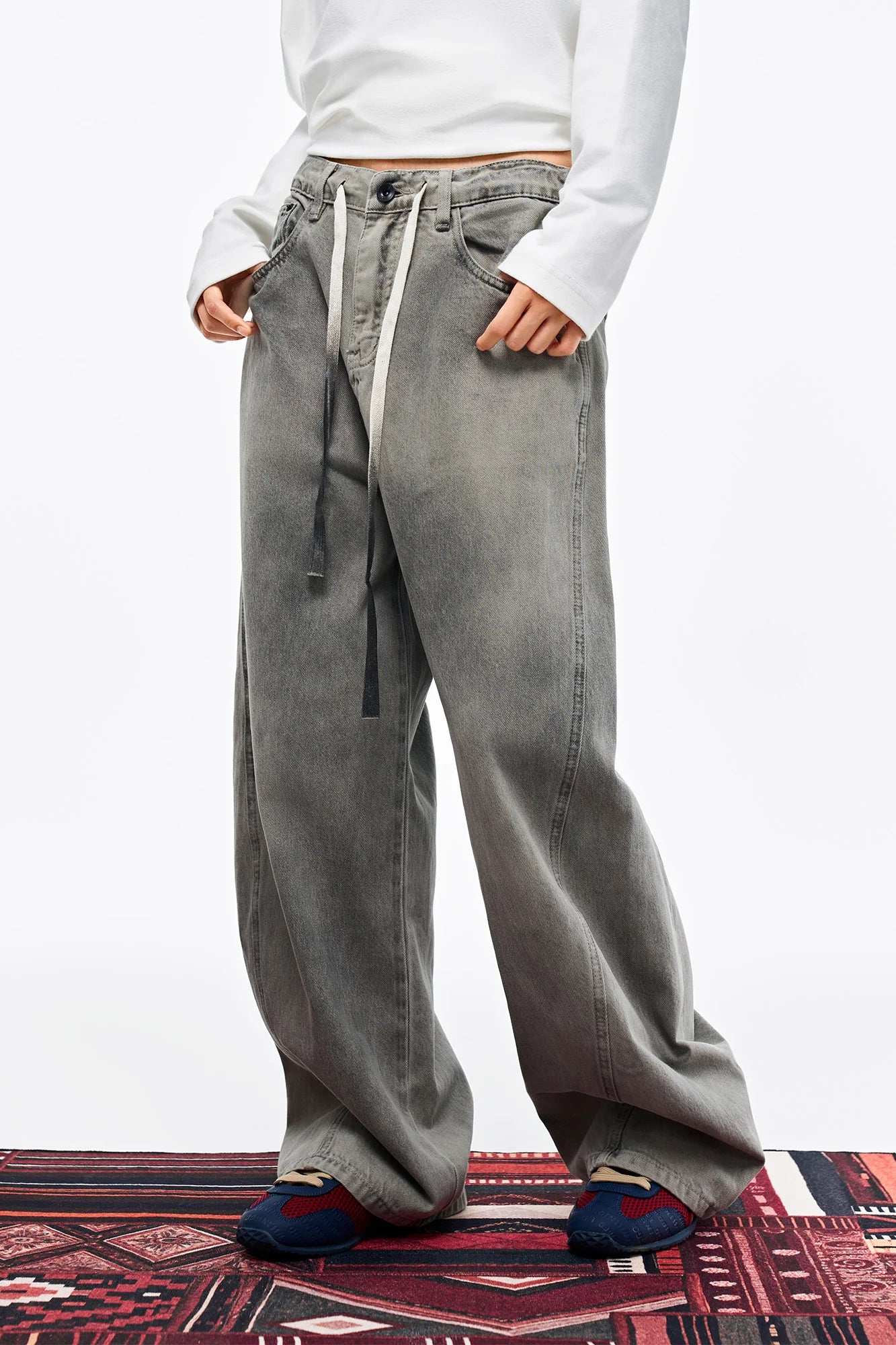 OVERLAPS Washed Drawstring Wide-Leg Jeans