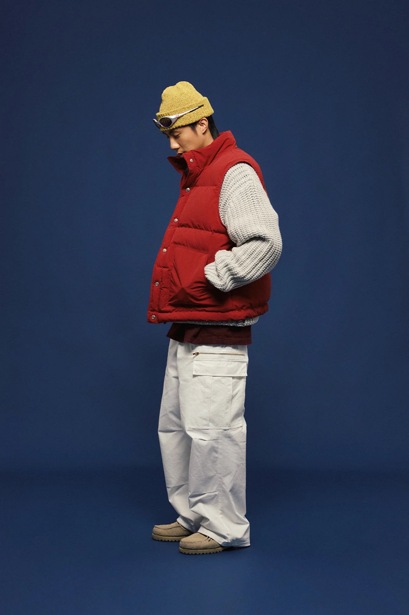 BANANA CLUB Multi-Pockey Pleated-Knee Cargo Pants