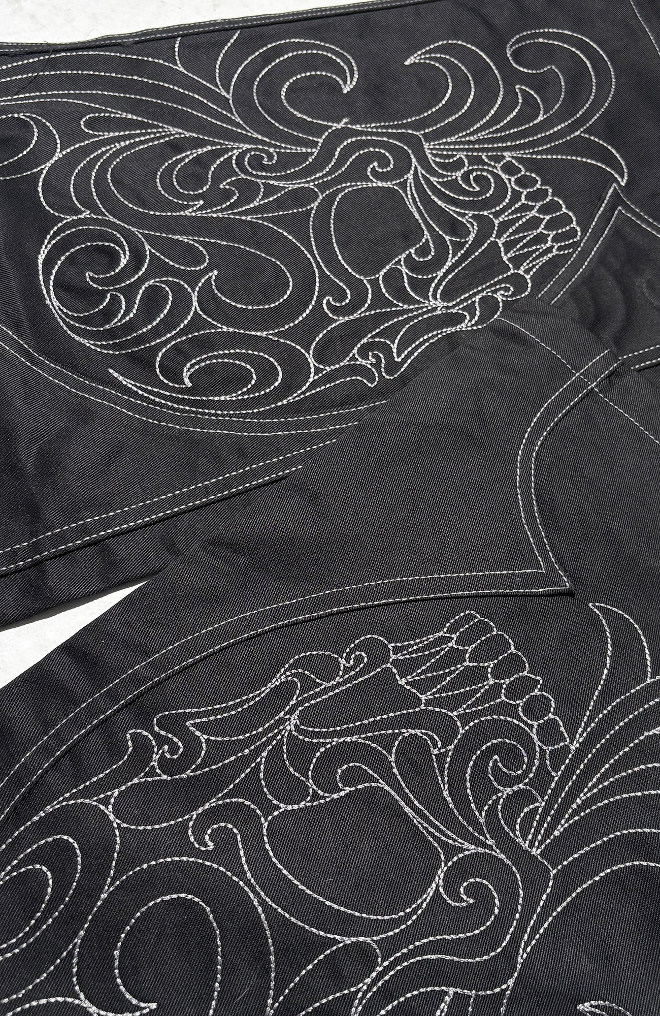 PCCVISION Skull Contrast-Stitch Embroidered Pants