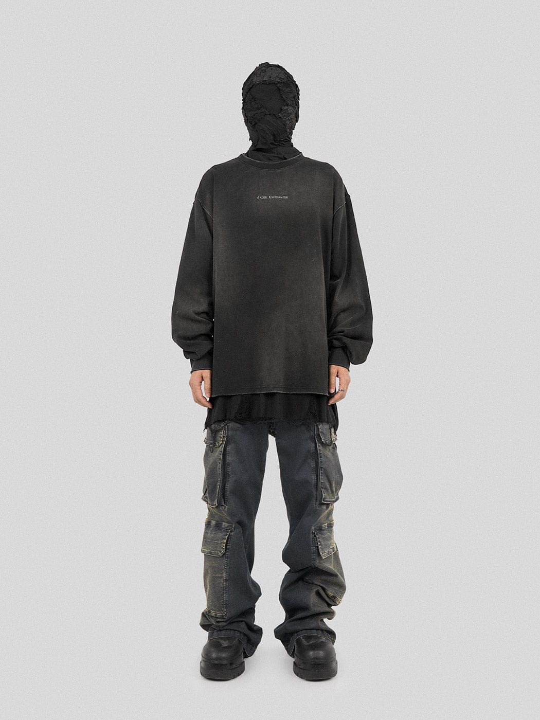 UNDERWATER Multi Pockets Gradient Jeans