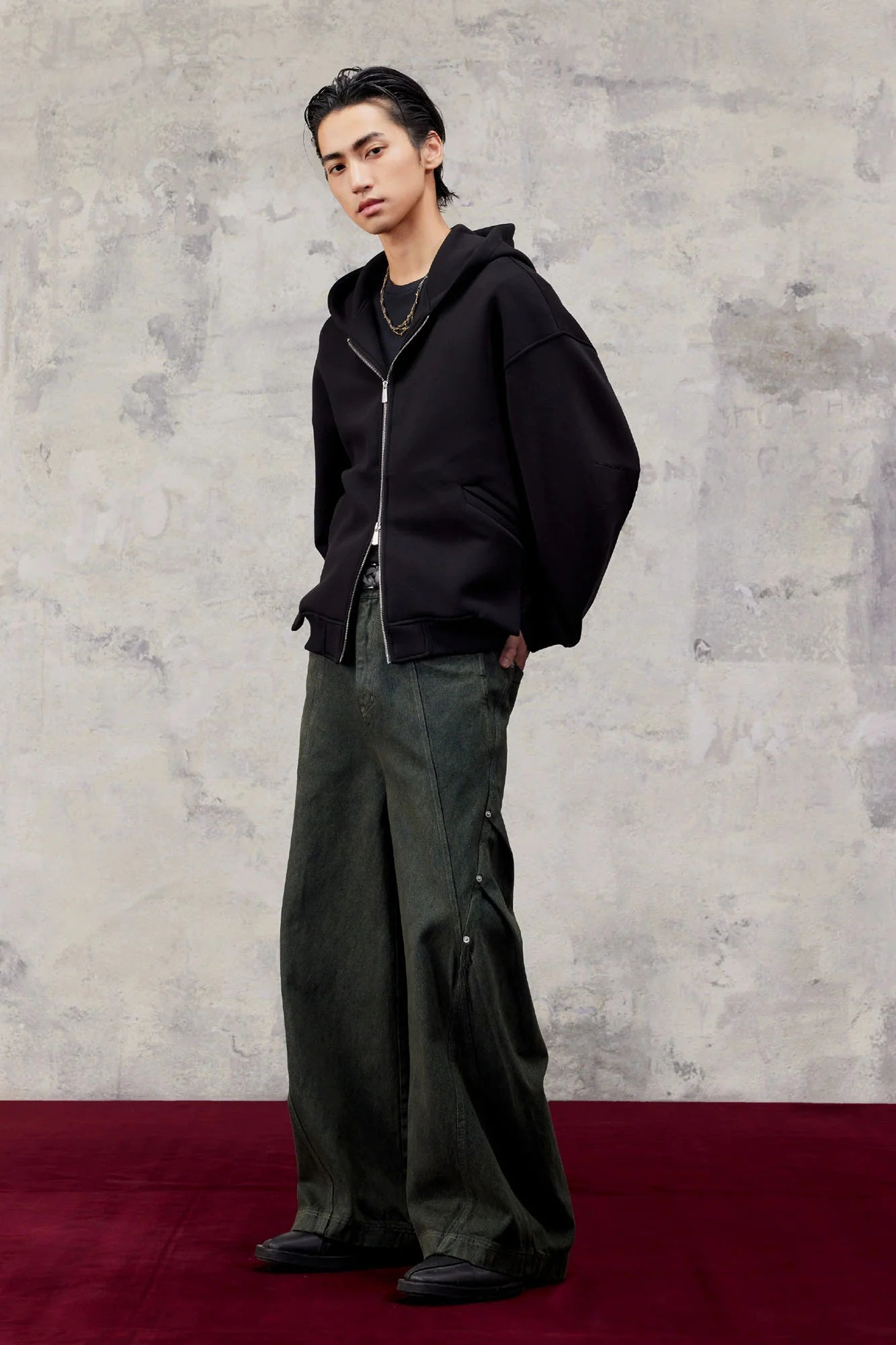 ALVNG AR ANTS Structured Curved Sleeve Pointed Hood Jacket