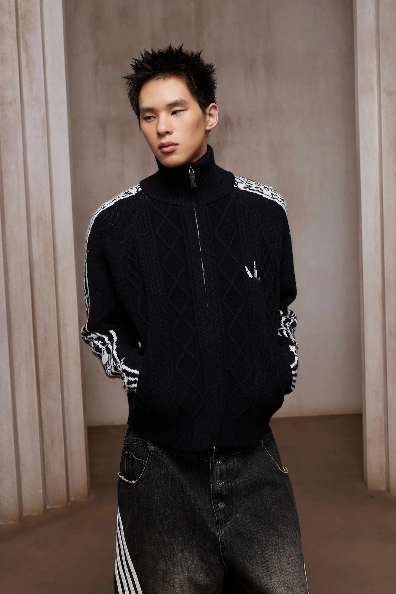 DND4DES Cable-Knit Music Stripes Zip Cardigan
