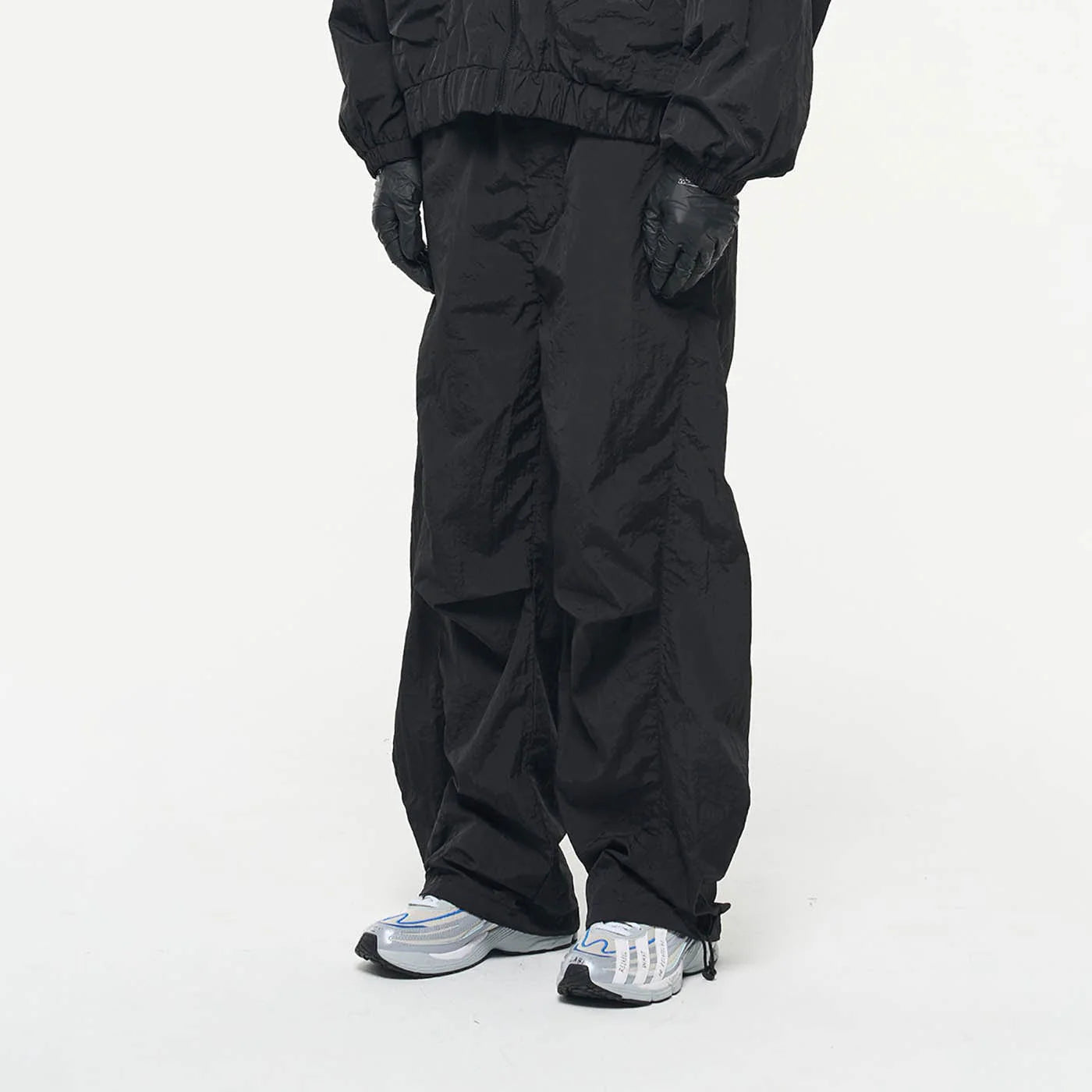 RELABEL Drawstring Pleated Wide-Leg Pants