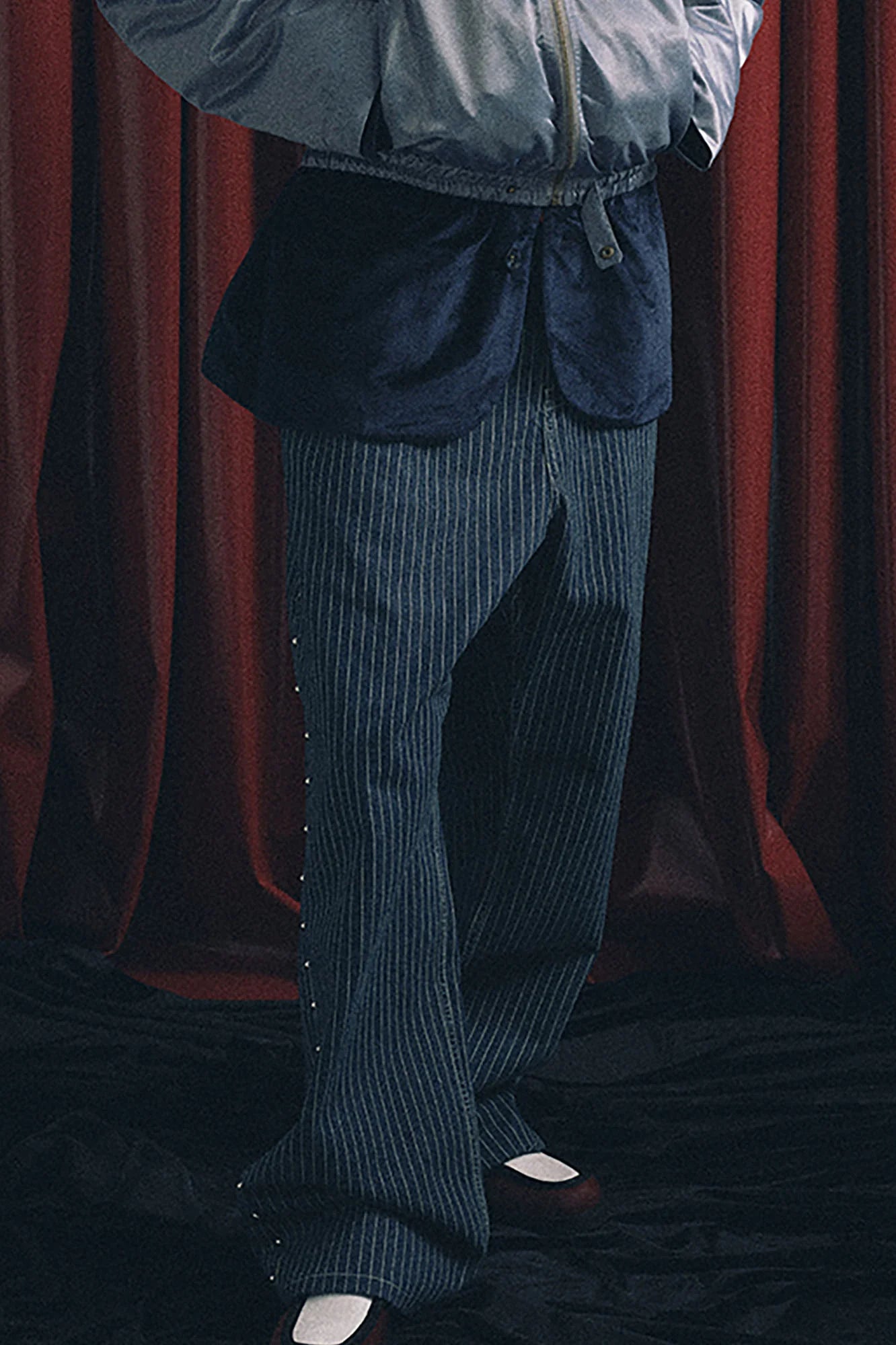 TRECLUB Studded Seam Striped Jeans
