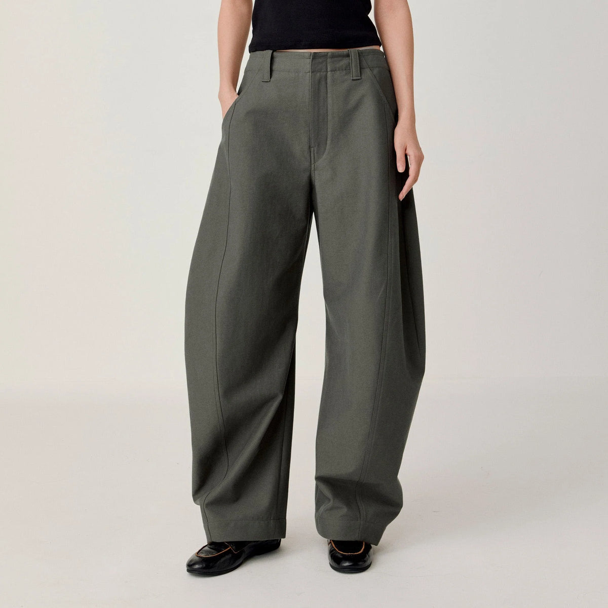 OPICLOTH Retro Curved-Cut Tailored Pants
