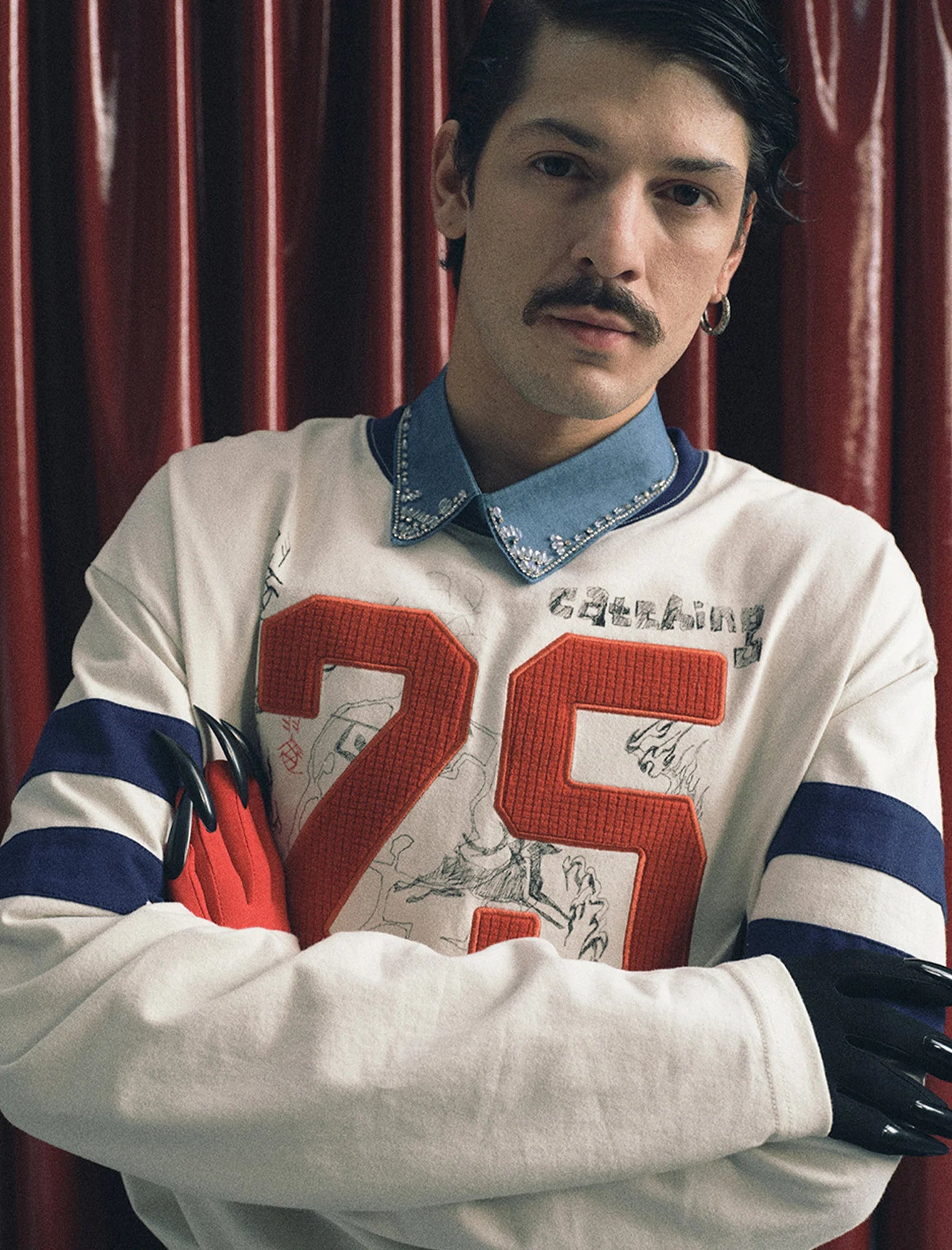 TRECLUB Contrast Fleece-Patch Graffiti Long-Sleeve Tee