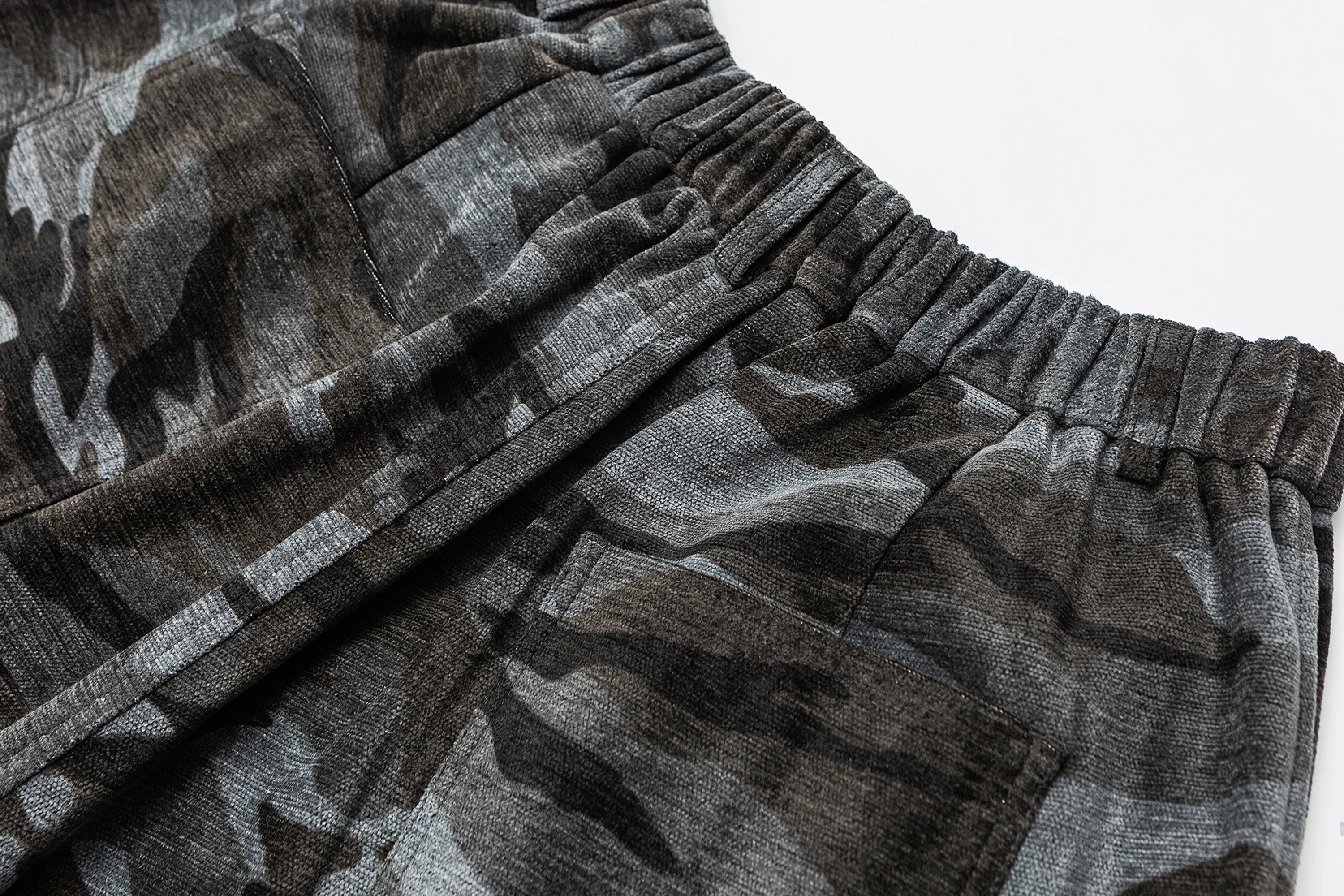 ME DA IGUAL Camo Elastic Waistband Tappered Pants