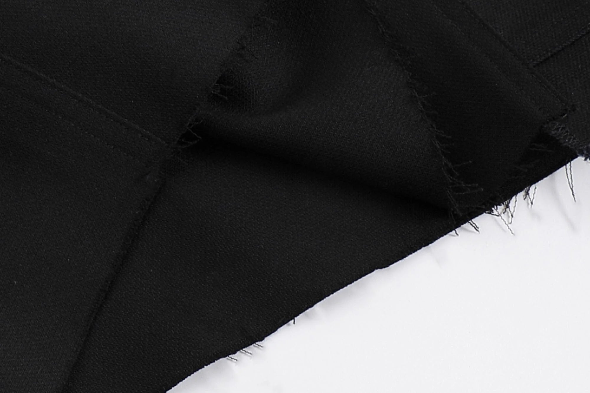 FACEONLAB Retro Pleated Raw-Edge Shorts