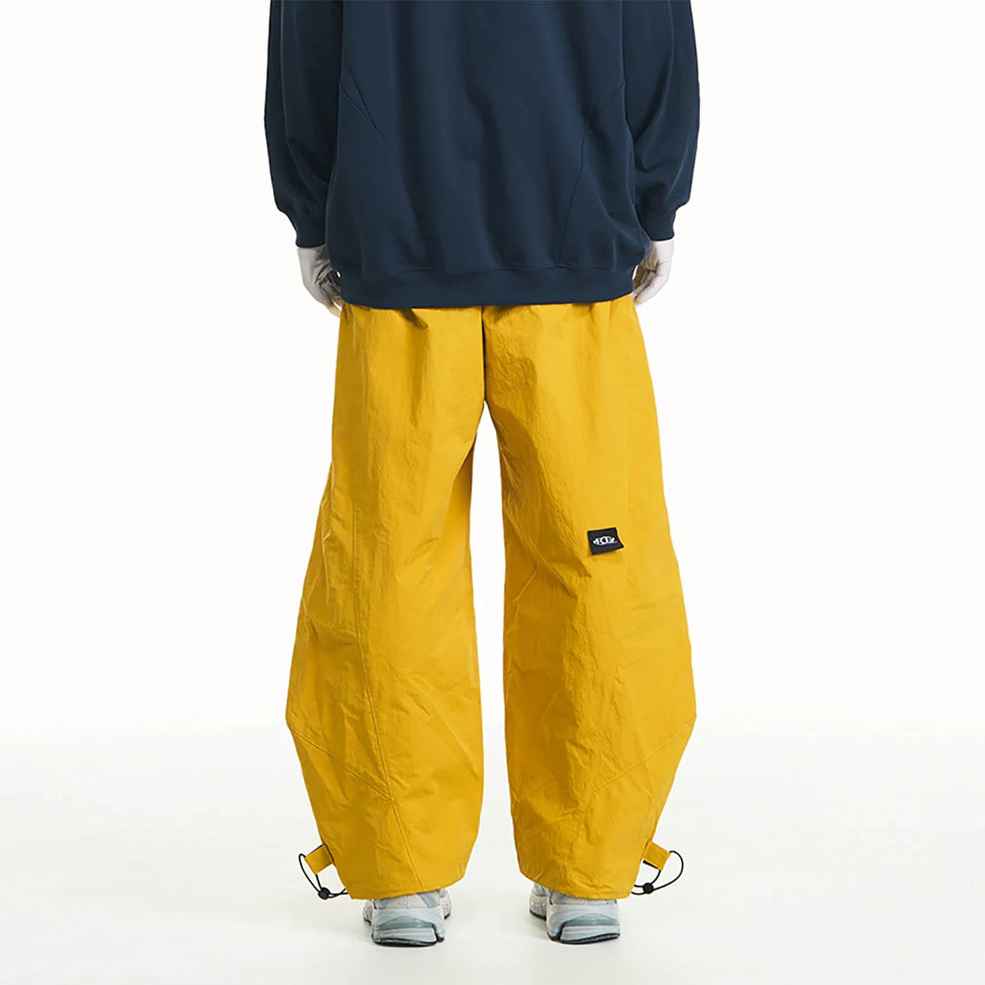 RELABEL Pleated Spliced Parachute Pants