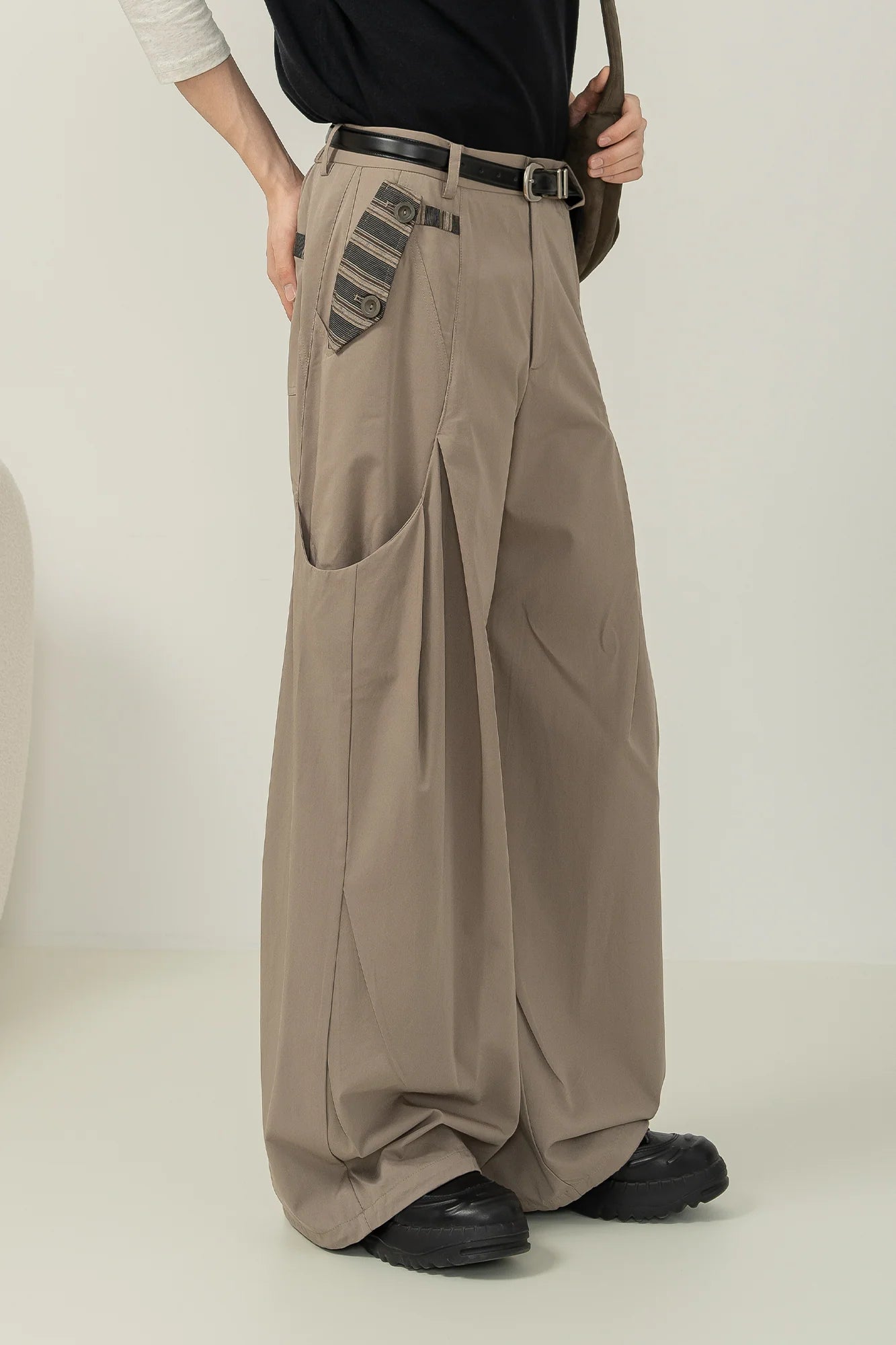 MOITIEDEPETALE Pleated Panel Oversized Cargo Pants